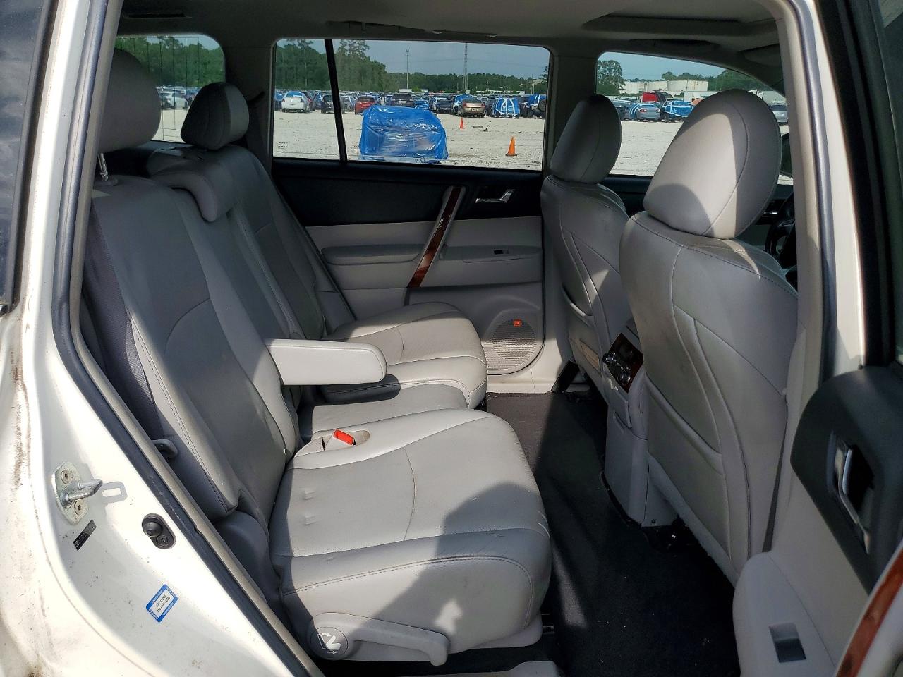 2012 Toyota Highlander Limited White vin: 5TDDK3EH6CS100651