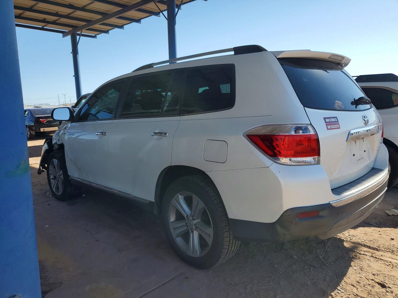 2012 Toyota Highlander Limited White vin: 5TDDK3EH6CS146075
