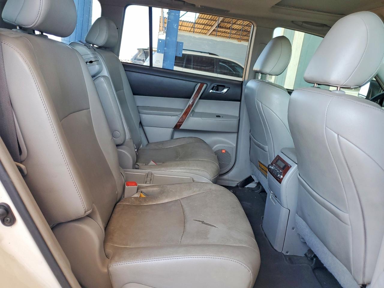 2012 Toyota Highlander Limited White vin: 5TDDK3EH6CS146075