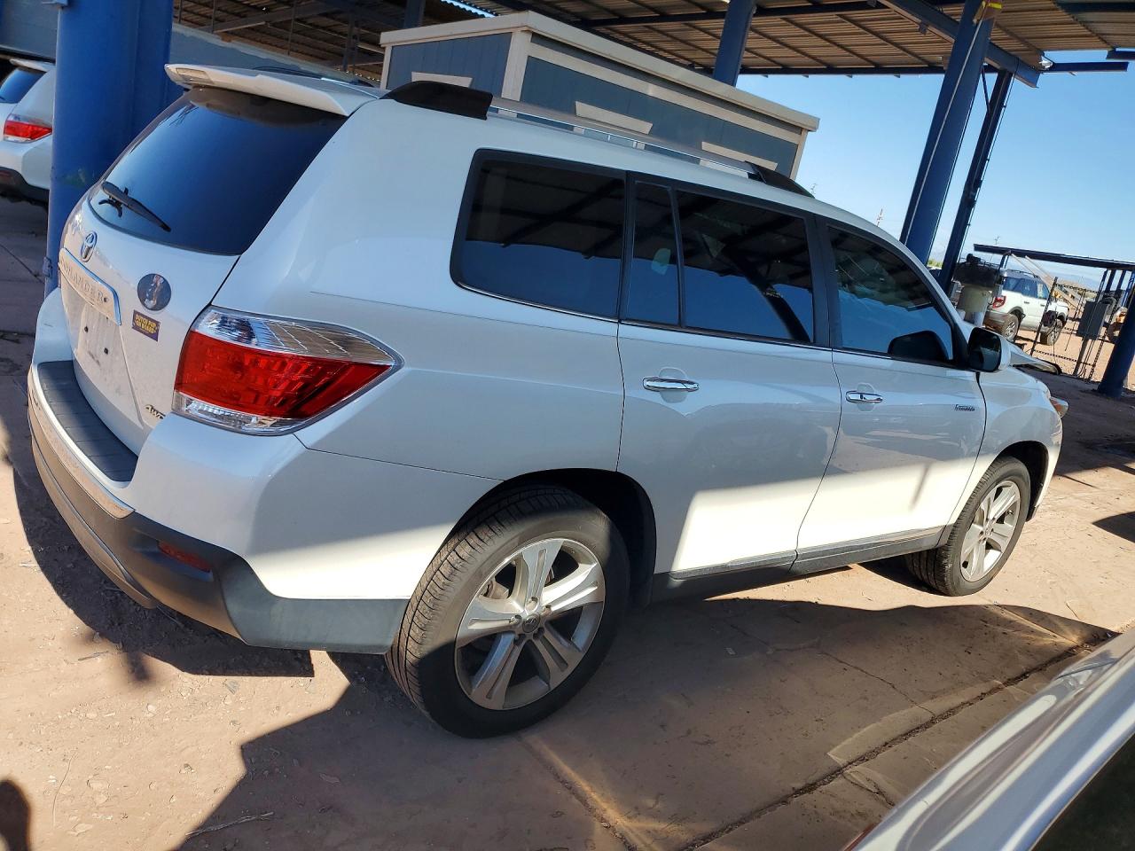 2012 Toyota Highlander Limited White vin: 5TDDK3EH6CS146075