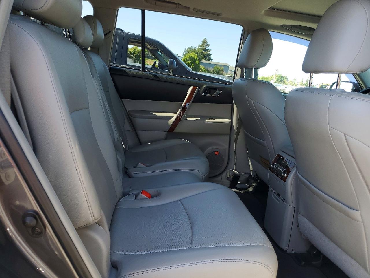 2013 Toyota Highlander Limited Charcoal vin: 5TDDK3EH6DS201884