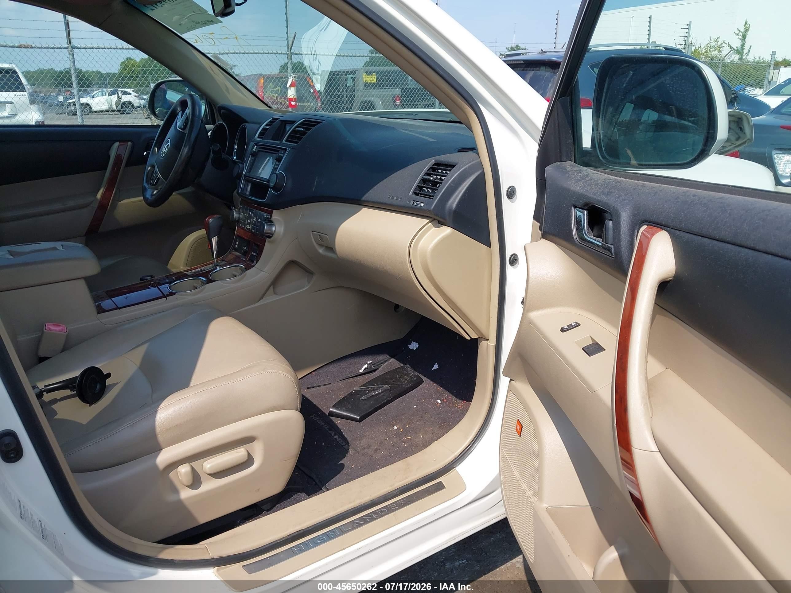 2013 Toyota Highlander Limited V6 White vin: 5TDDK3EH6DS264189
