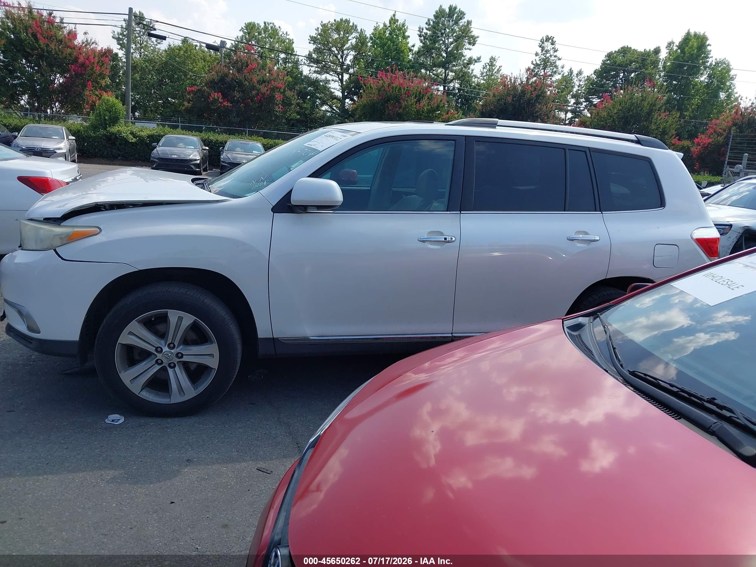 2013 Toyota Highlander Limited V6 White vin: 5TDDK3EH6DS264189