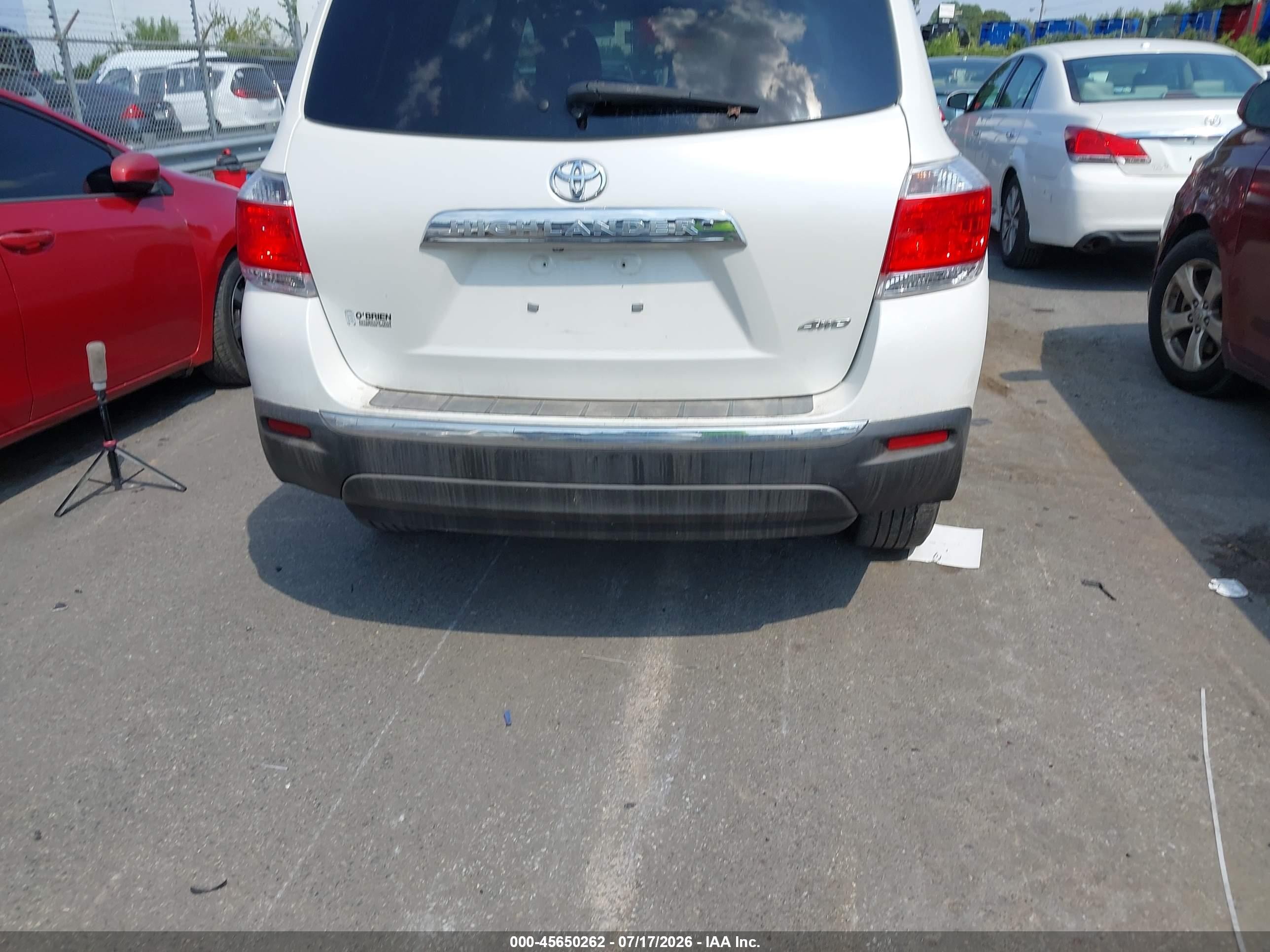 2013 Toyota Highlander Limited V6 White vin: 5TDDK3EH6DS264189