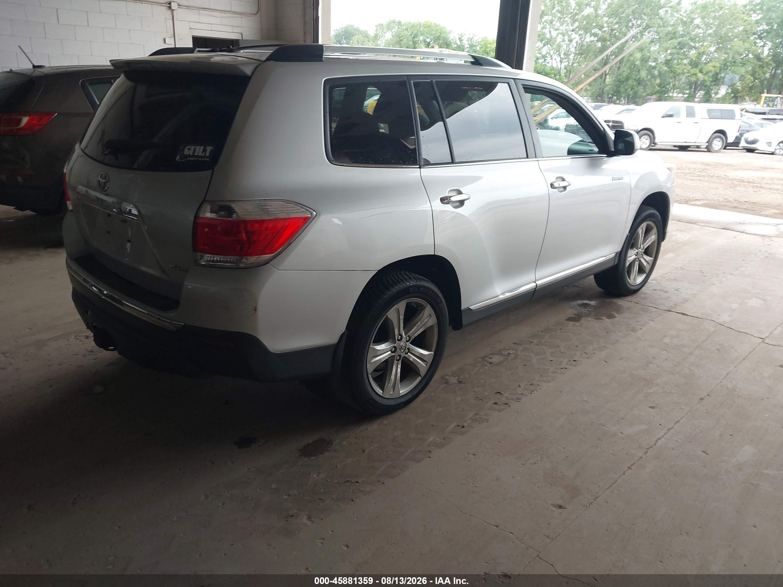 2011 Toyota Highlander Limited V6 Silver vin: 5TDDK3EH7BS072437