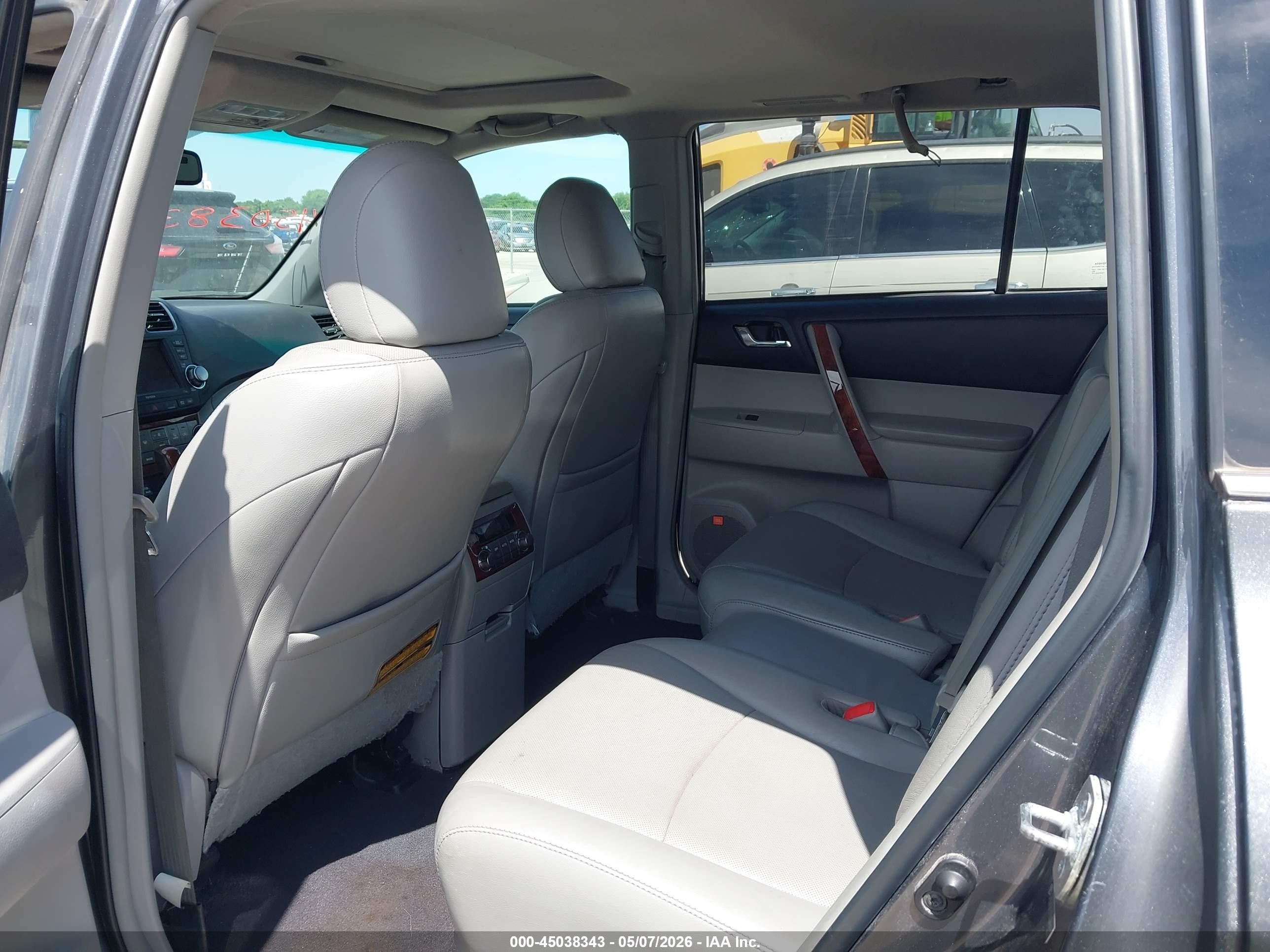 2011 Toyota Highlander Limited V6 Gray vin: 5TDDK3EH7BS083003
