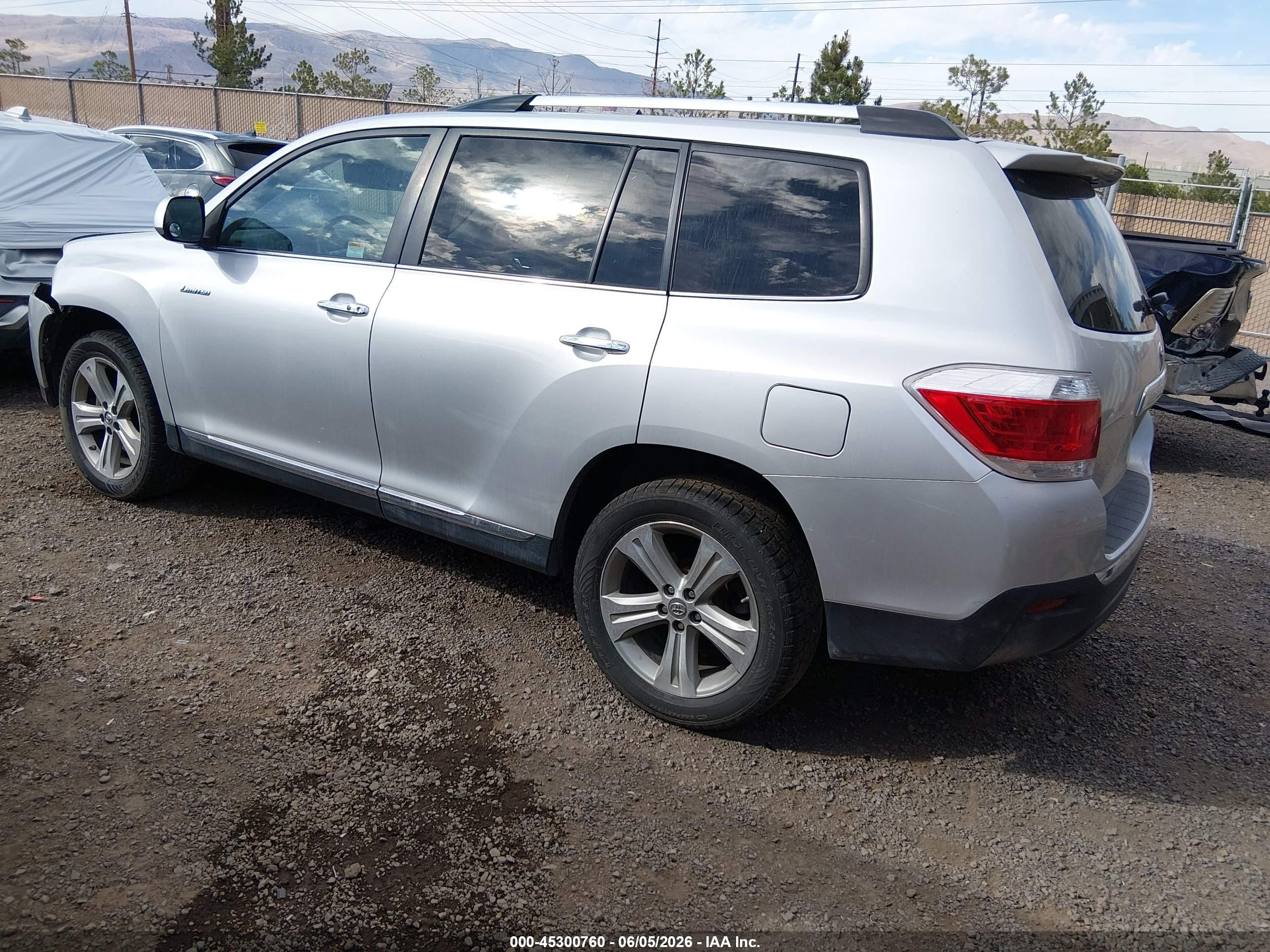 2012 Toyota Highlander Limited V6 Silver vin: 5TDDK3EH7CS140818