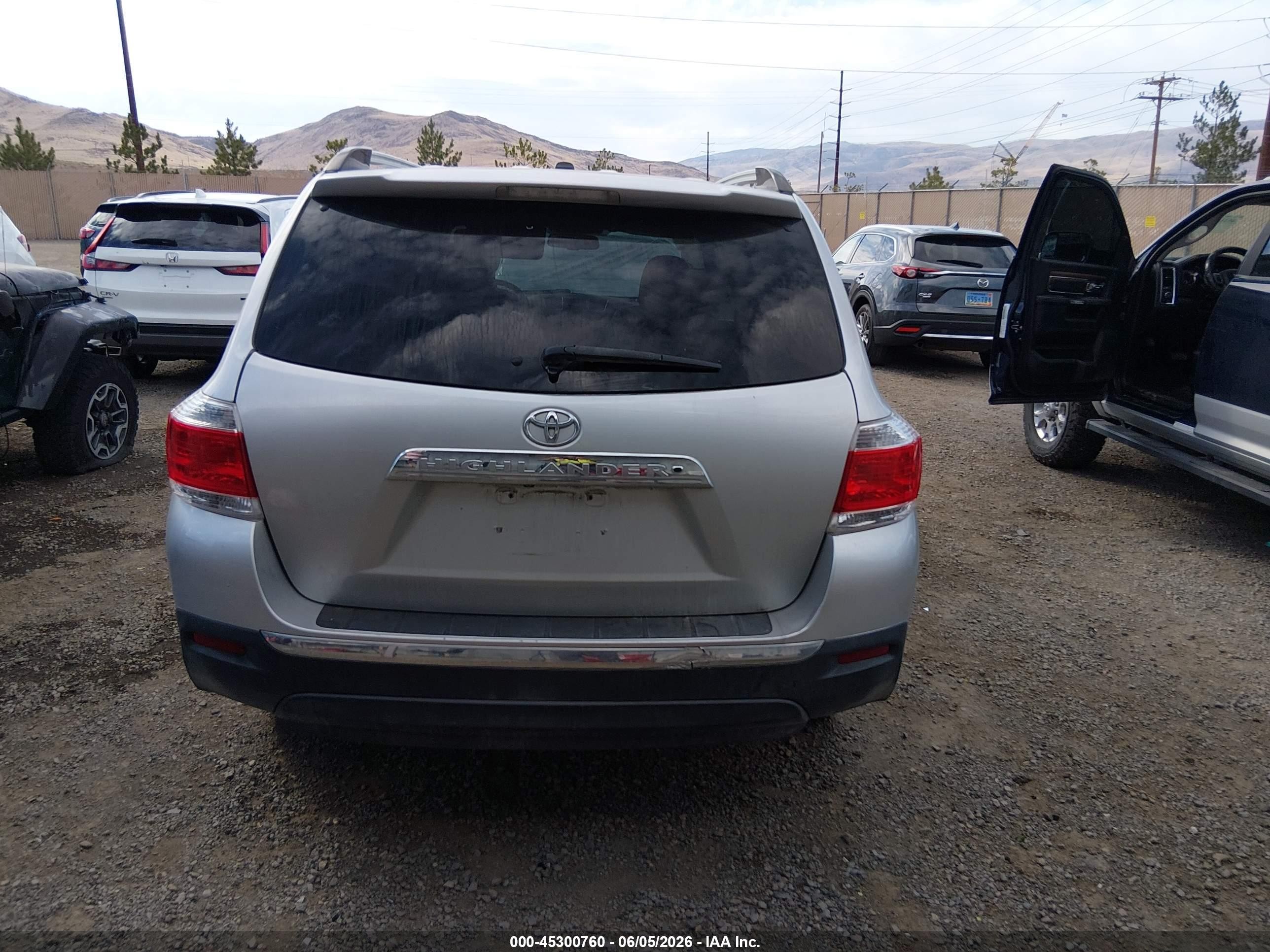 2012 Toyota Highlander Limited V6 Silver vin: 5TDDK3EH7CS140818