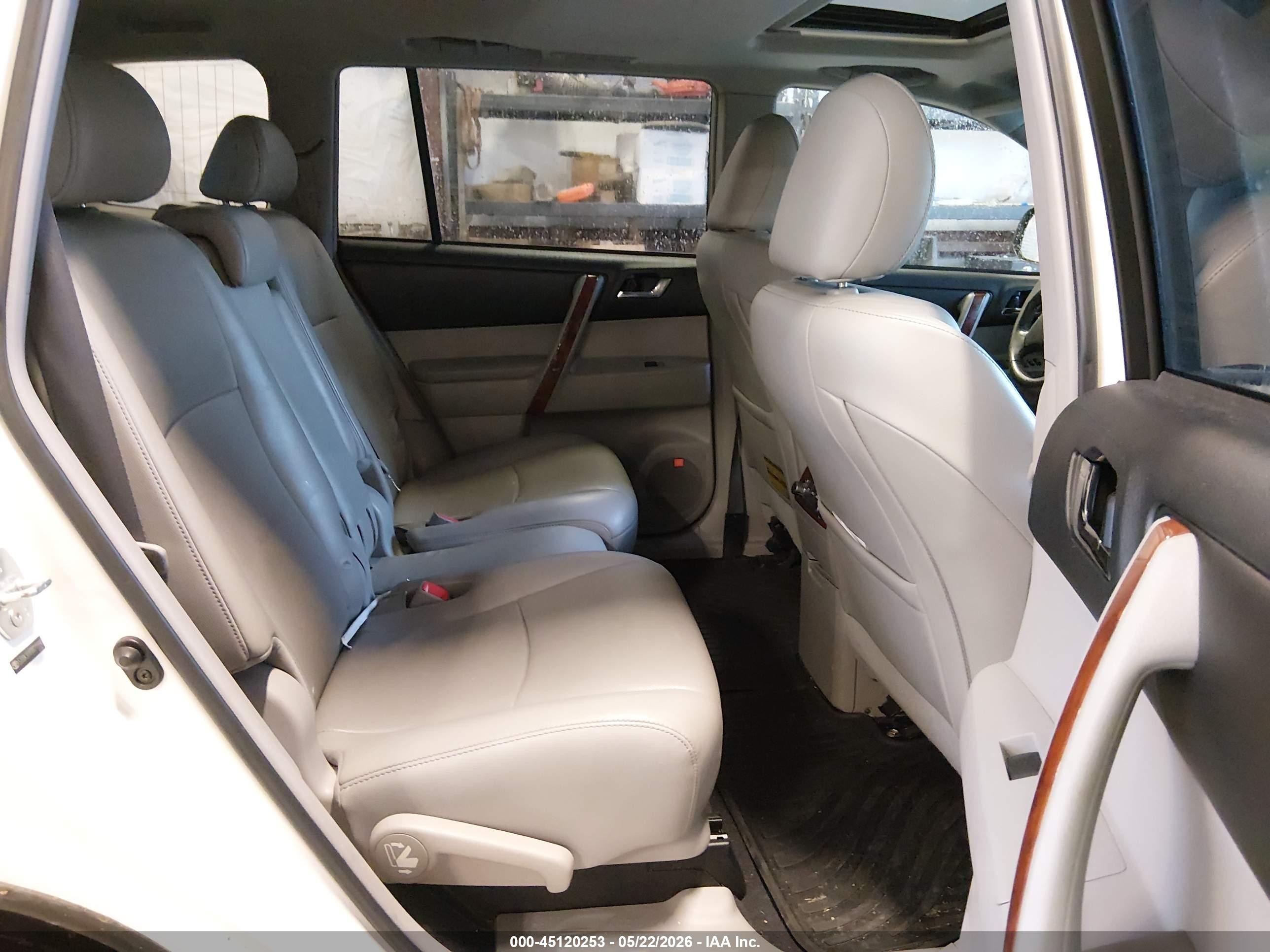 2013 Toyota Highlander Limited V6 White vin: 5TDDK3EH7DS219990