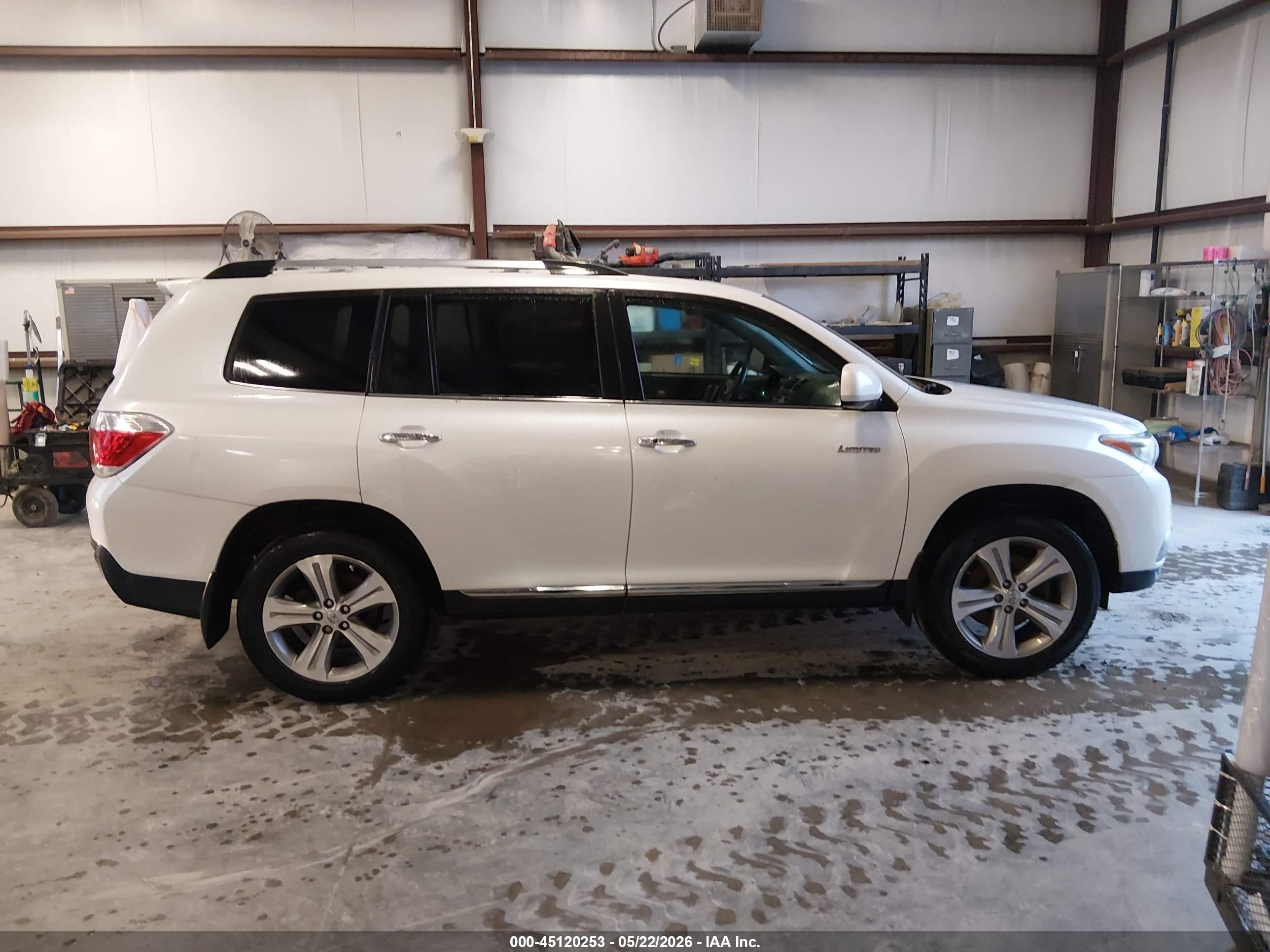 2013 Toyota Highlander Limited V6 White vin: 5TDDK3EH7DS219990