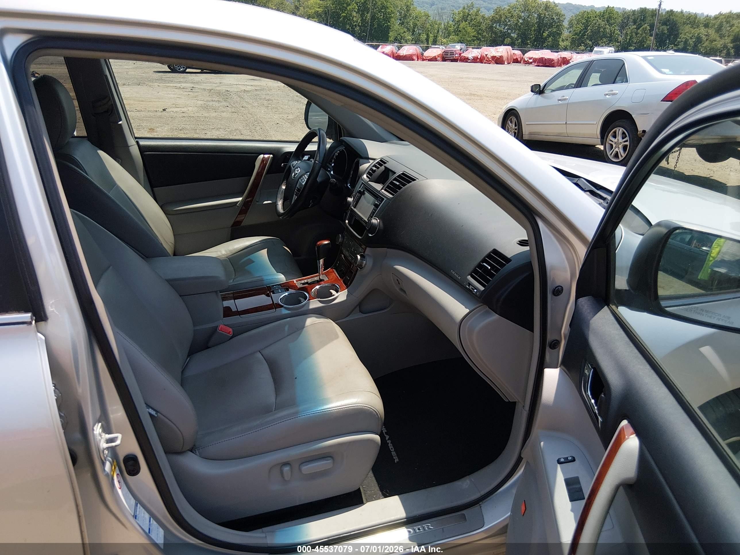 2013 Toyota Highlander Limited V6 Silver vin: 5TDDK3EH8DS273136