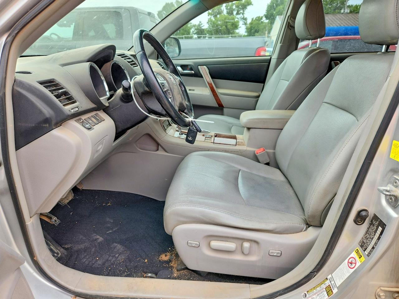 2011 Toyota Highlander Silver vin: 5TDDK3EH9BS064341
