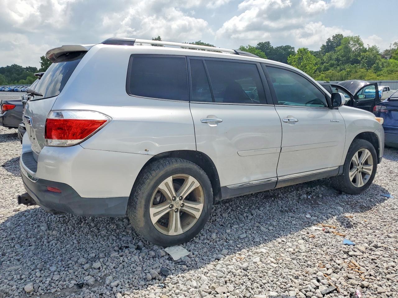2012 Toyota Highlander Limited Silver vin: 5TDDK3EH9CS099379