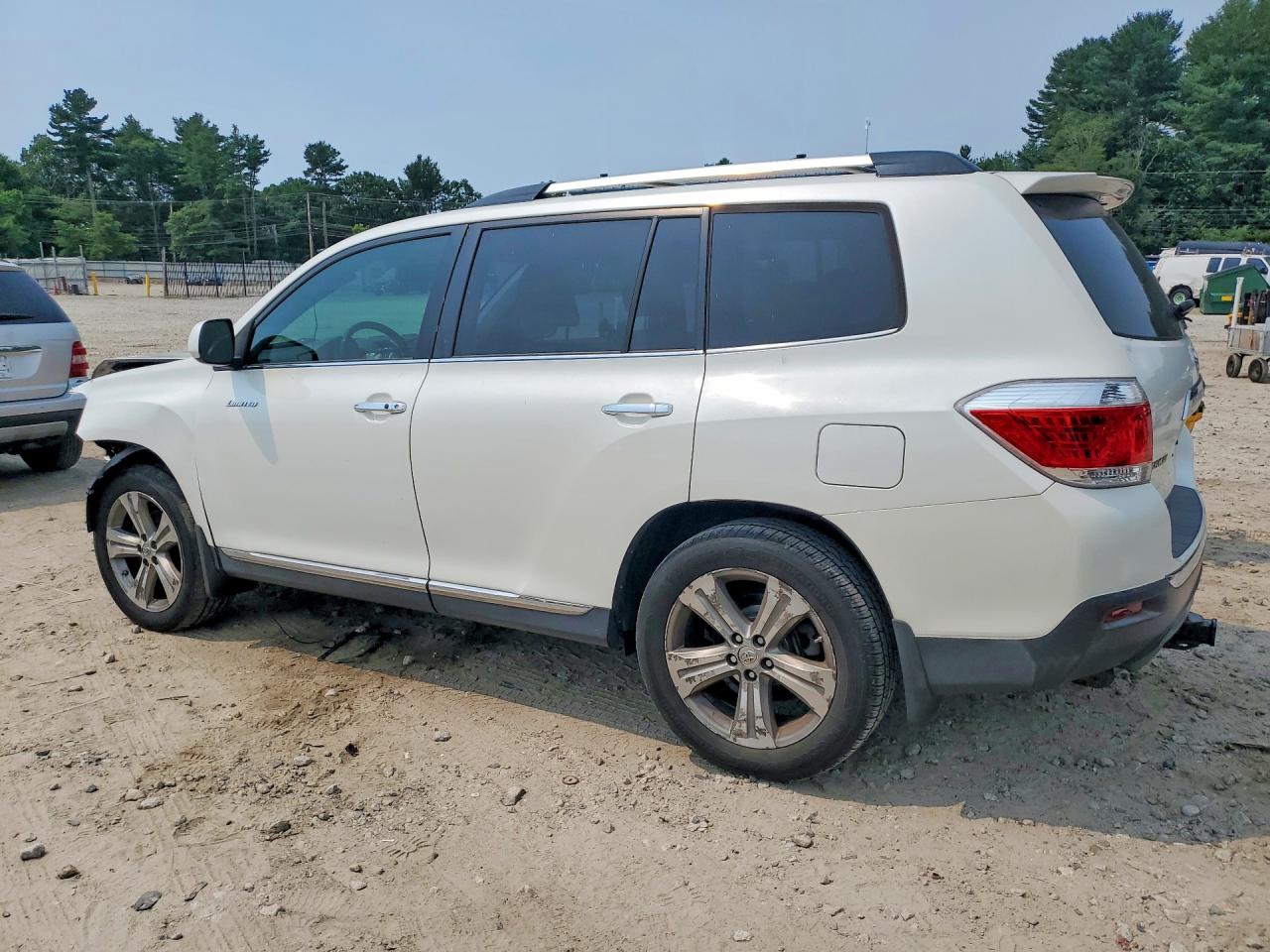 2012 Toyota Highlander Limited White vin: 5TDDK3EH9CS120859