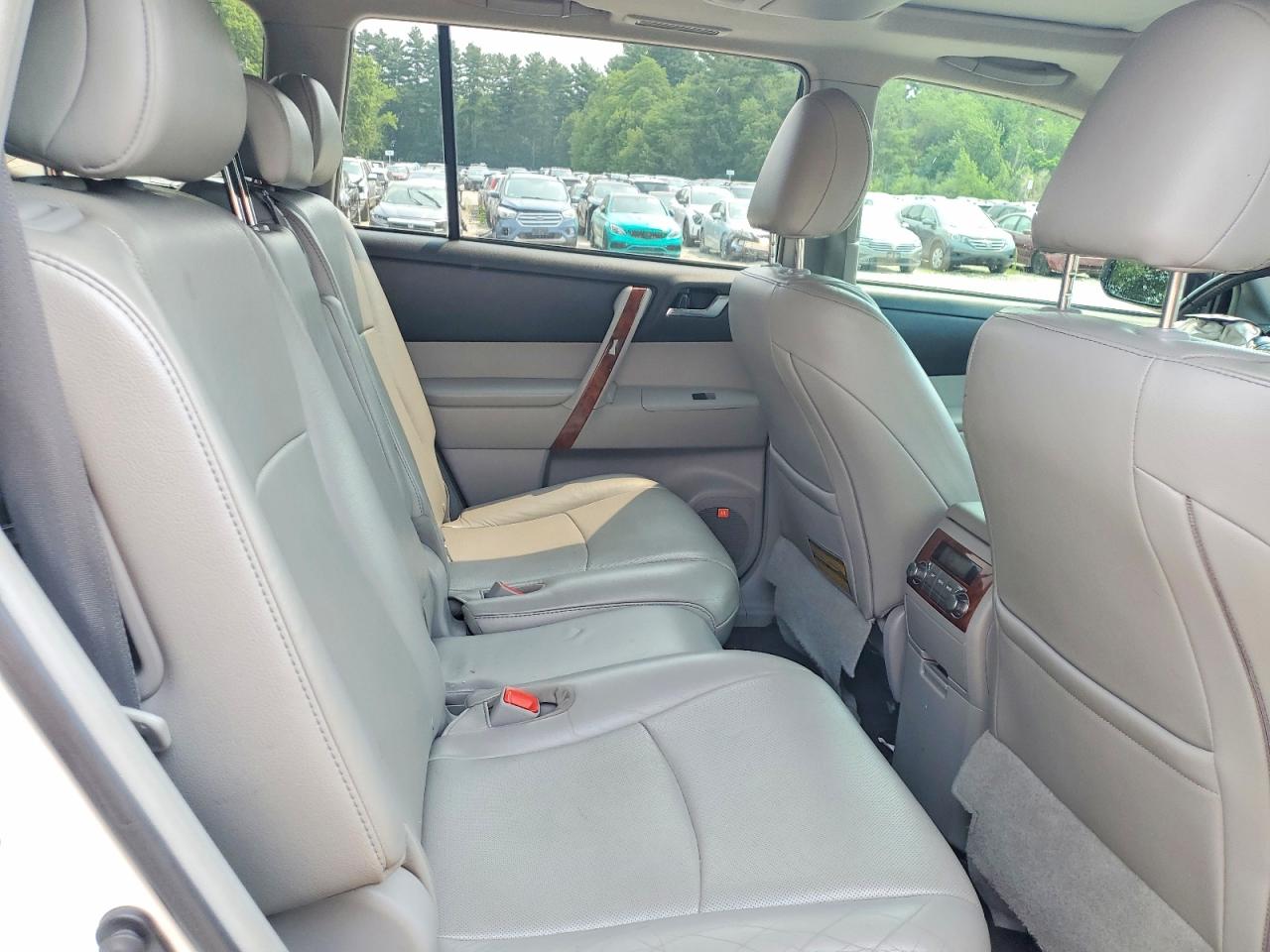 2012 Toyota Highlander Limited White vin: 5TDDK3EH9CS120859