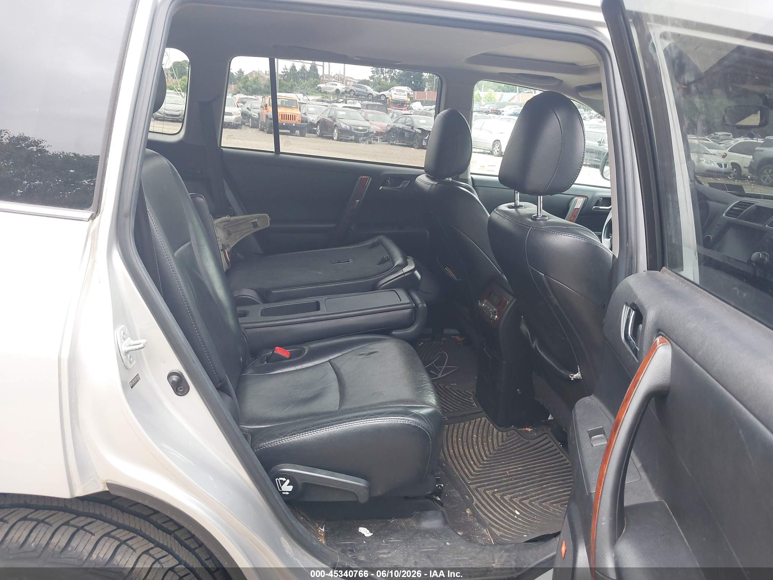 2012 Toyota Highlander Limited Silver vin: 5TDDK3EH9CS129643