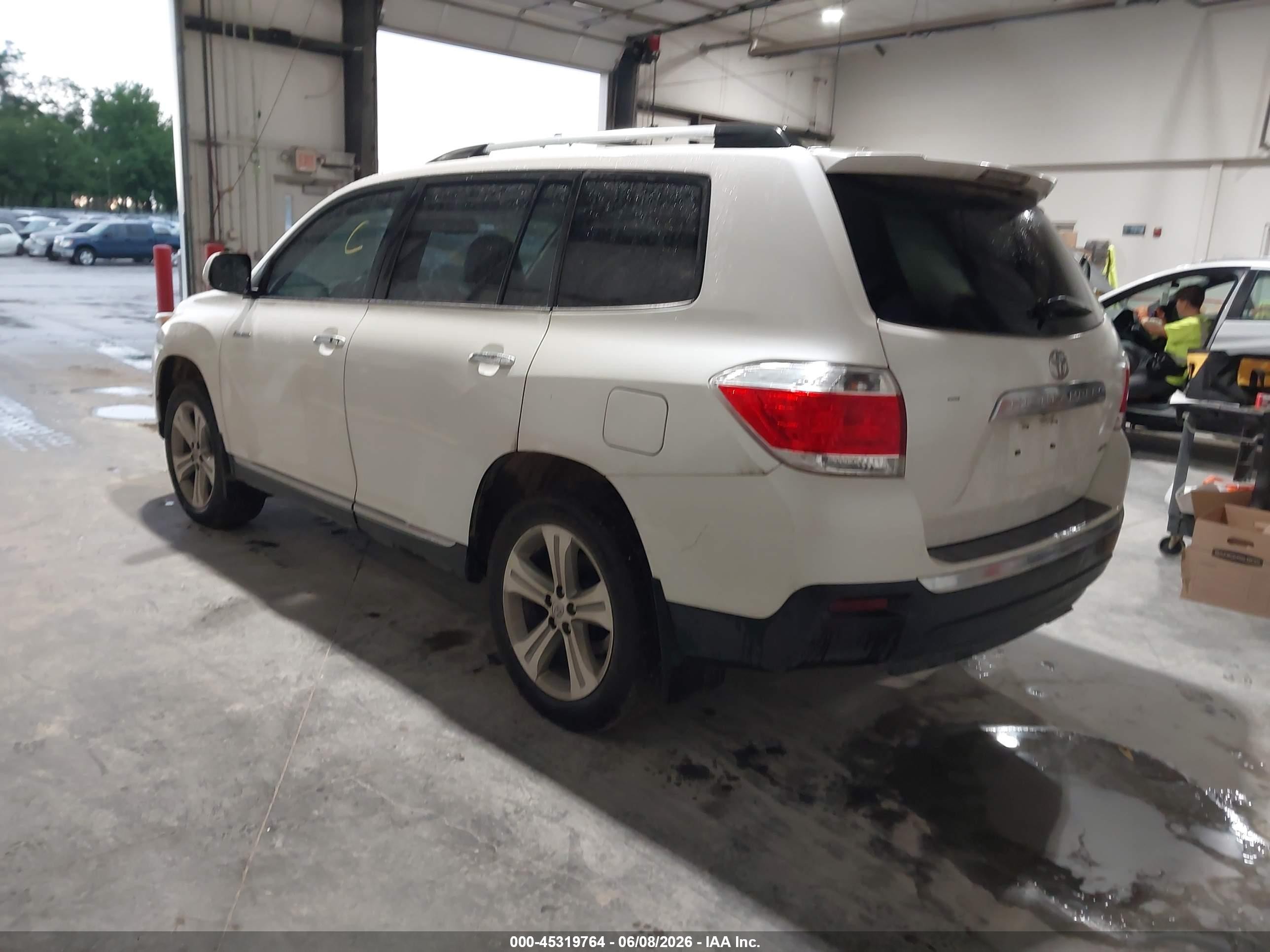 2013 Toyota Highlander Limited V6 Белый vin: 5TDDK3EH9DS238458