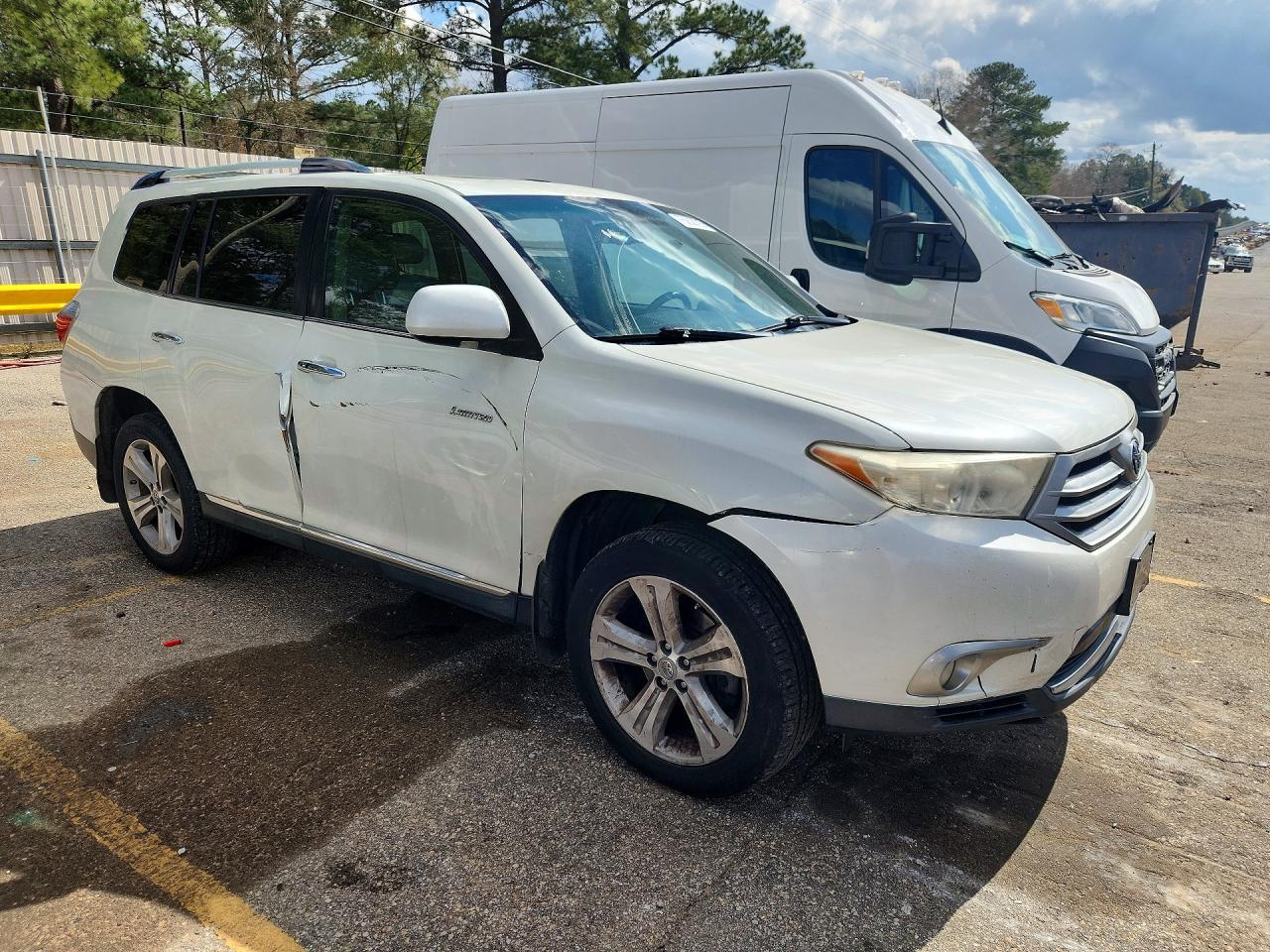 2013 Toyota Highlander Limited White vin: 5TDDK3EH9DS269449