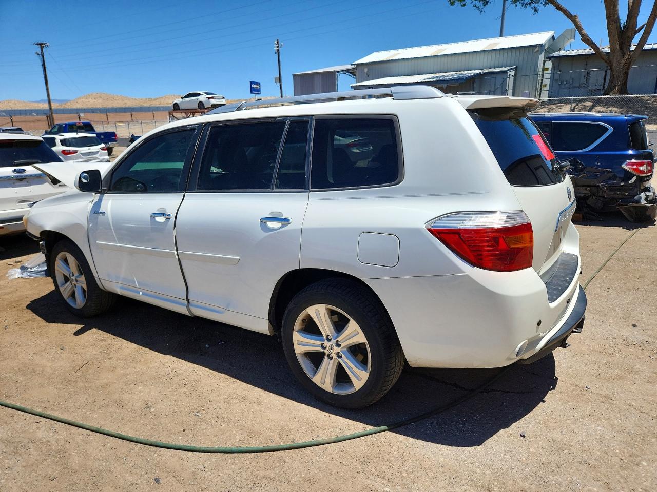 2010 Toyota Highlander Limited White vin: 5TDDK3EHXAS003949
