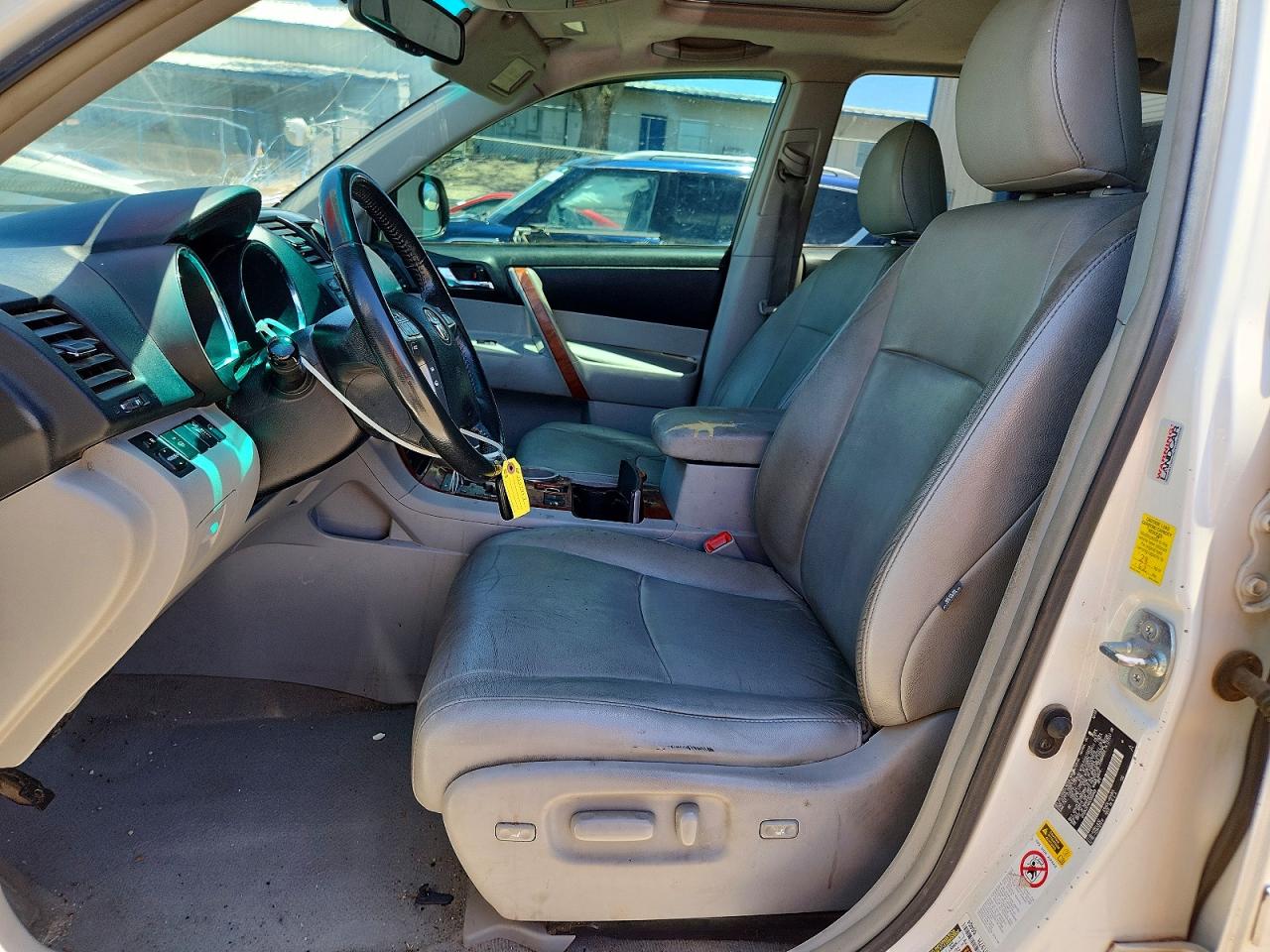 2010 Toyota Highlander Limited White vin: 5TDDK3EHXAS003949