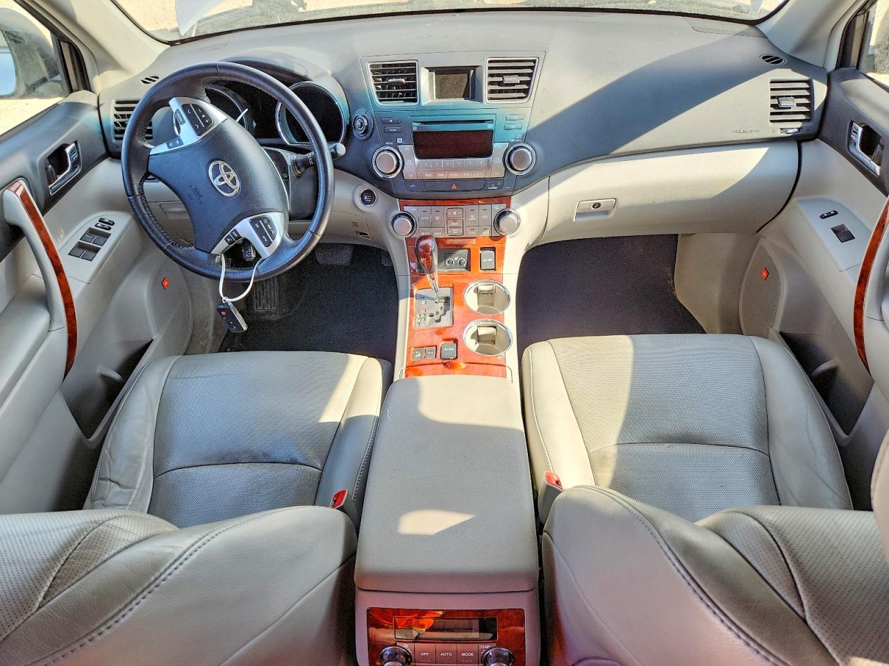 2012 Toyota Highlander Limited Silver vin: 5TDDK3EHXCS167902