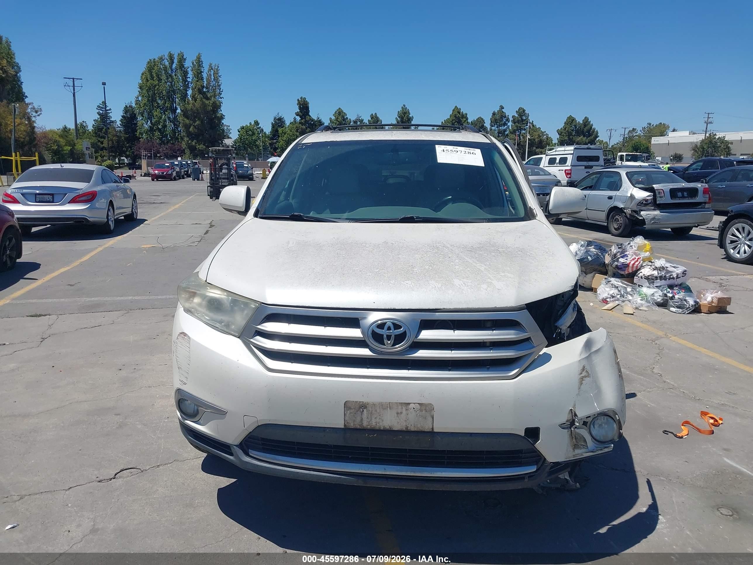 2013 Toyota Highlander Limited V6 White vin: 5TDDK3EHXDS177606