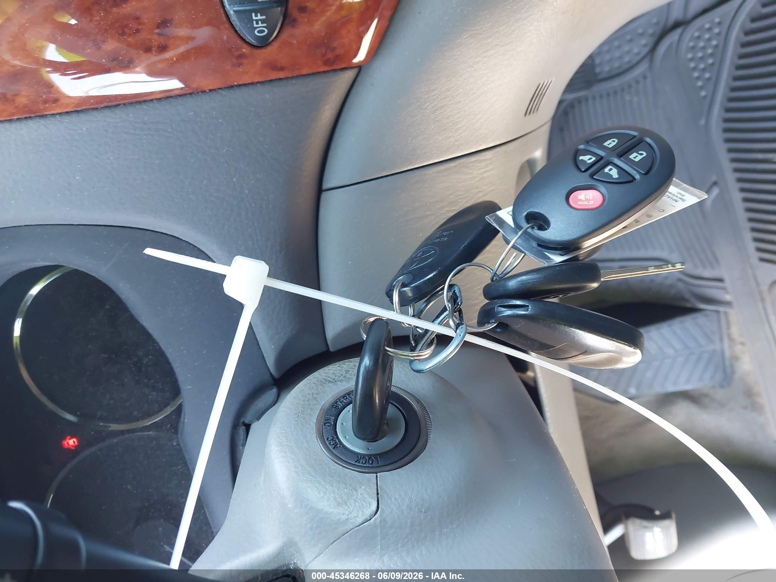 2010 Toyota Sienna Xle Green vin: 5TDDK4CC3AS032545