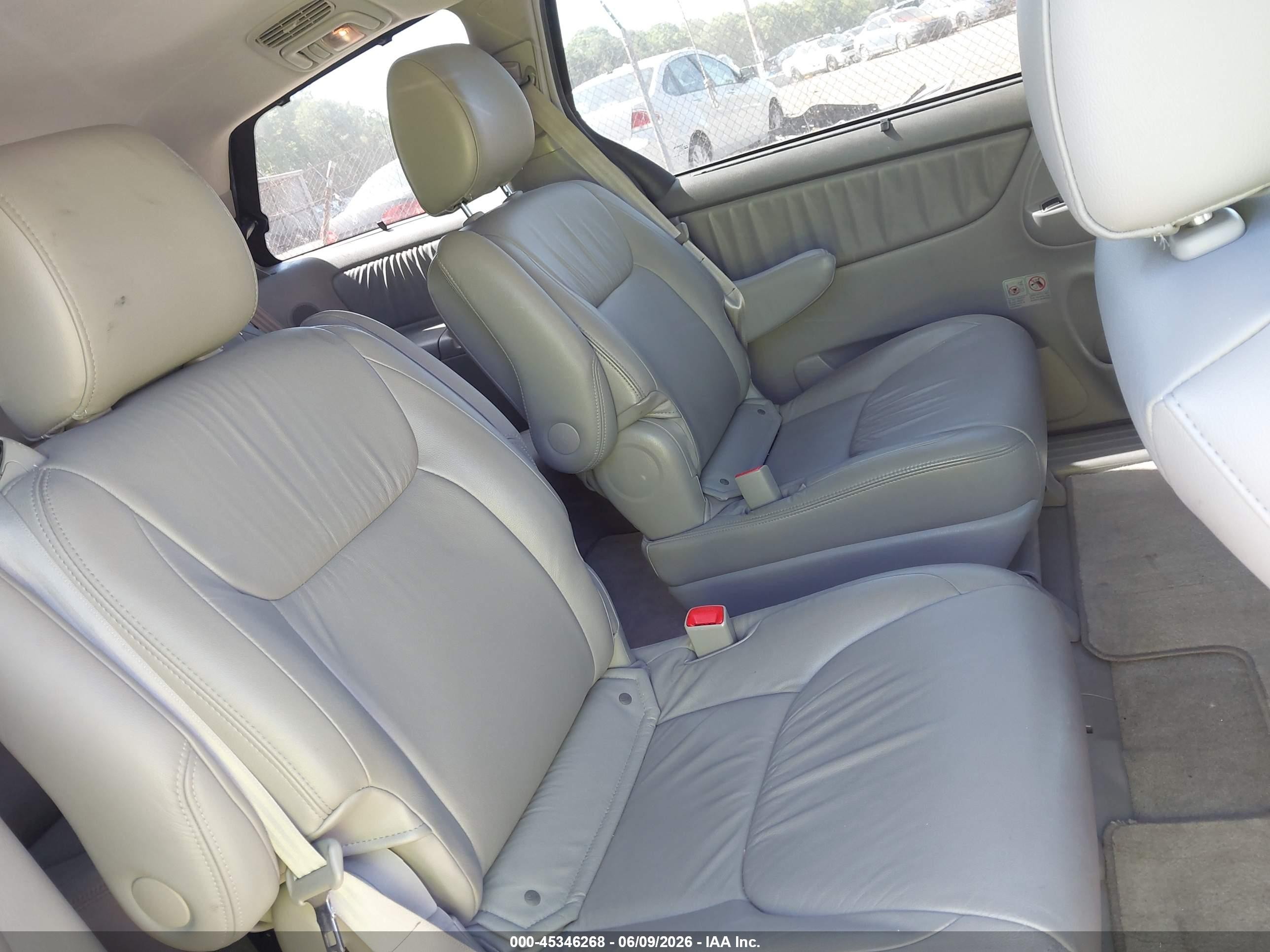 2010 Toyota Sienna Xle Green vin: 5TDDK4CC3AS032545