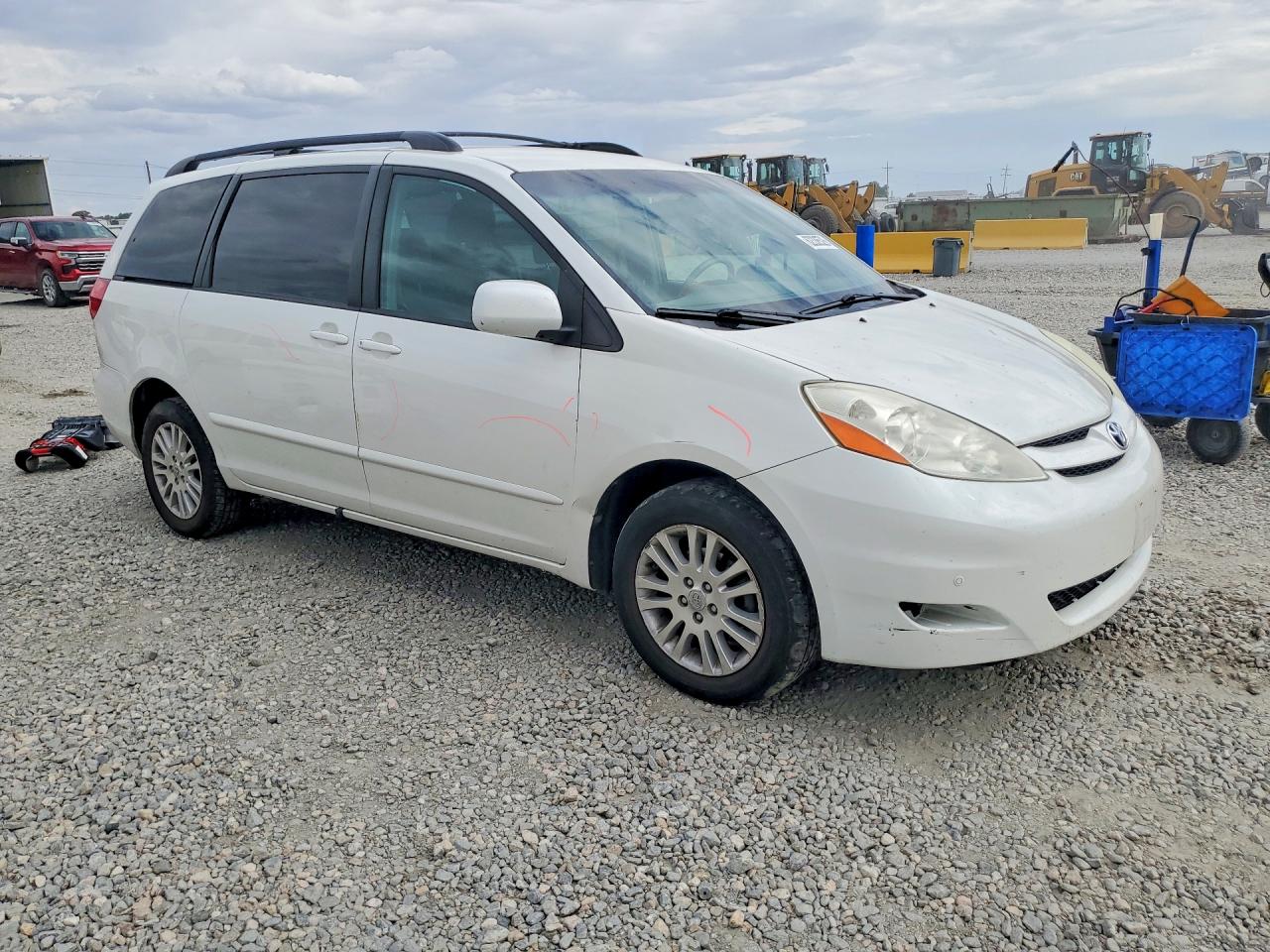 2010 Toyota Sienna Xle White vin: 5TDDK4CC4AS033705