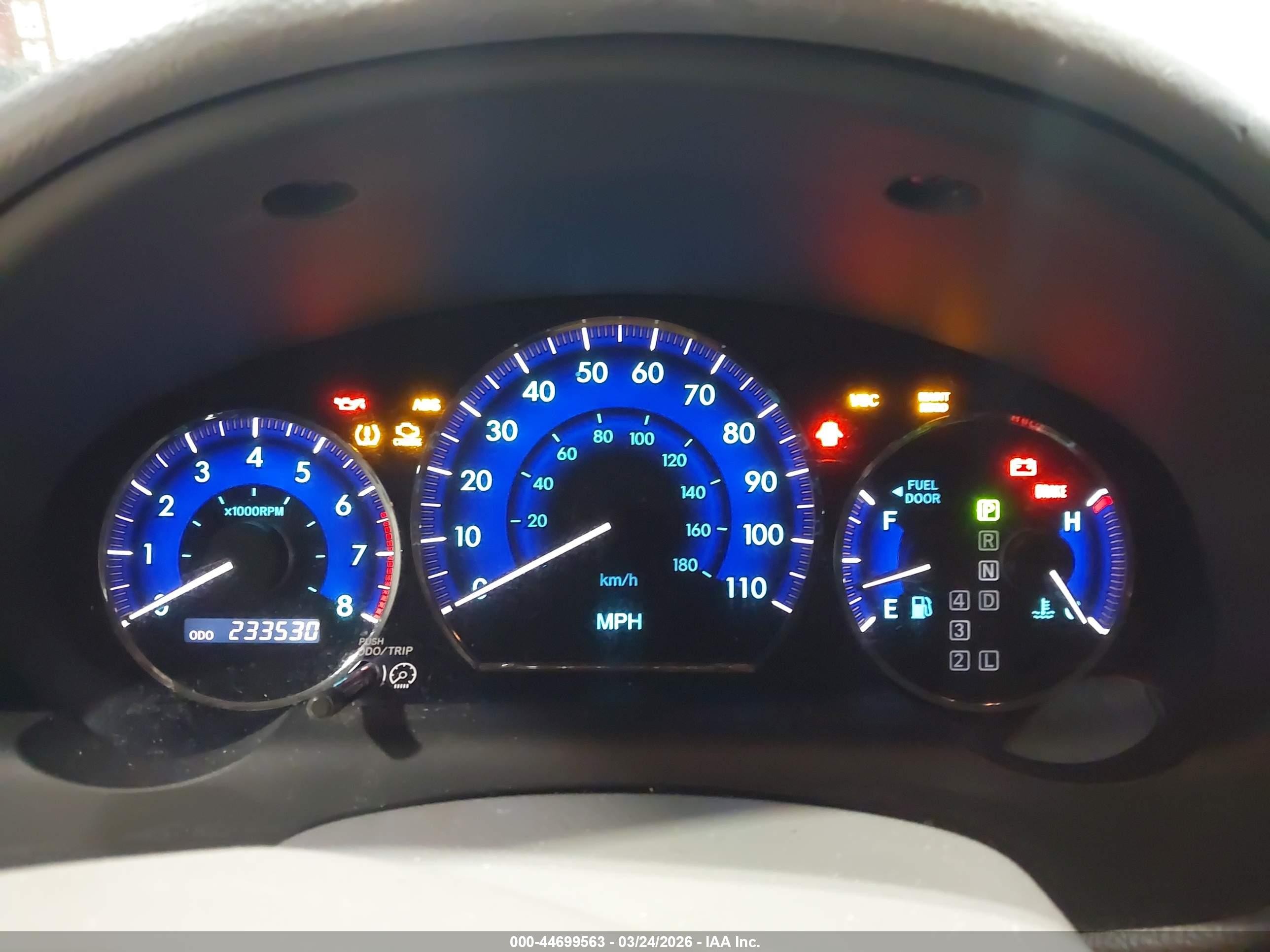 2010 Toyota Sienna Limited White vin: 5TDDK4CC7AS030460