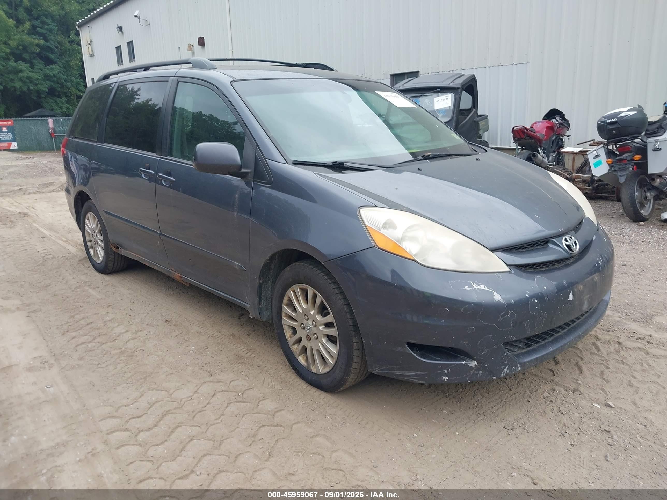 2010 Toyota Sienna Xle Blue vin: 5TDDK4CC9AS028998