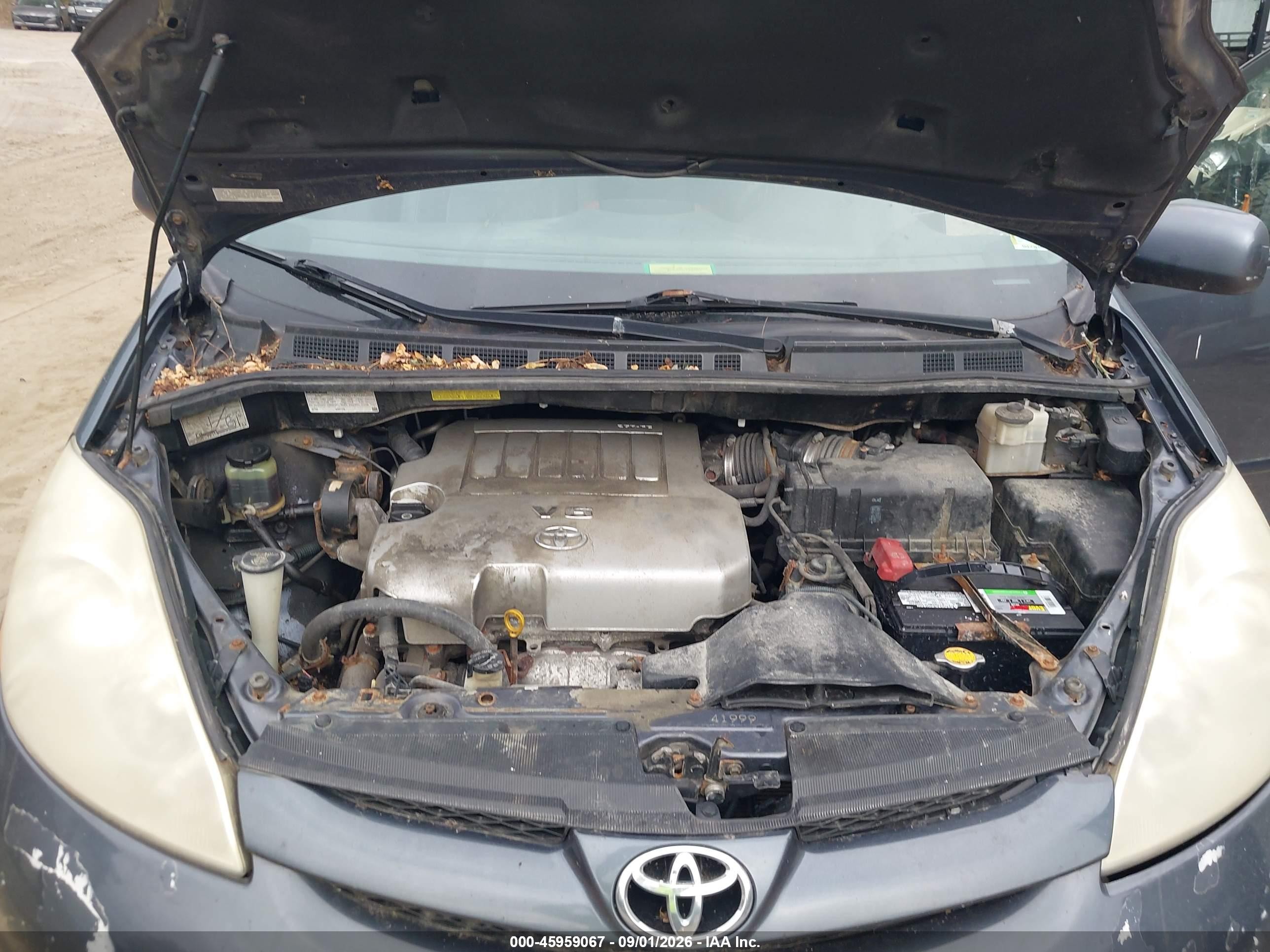 2010 Toyota Sienna Xle Blue vin: 5TDDK4CC9AS028998