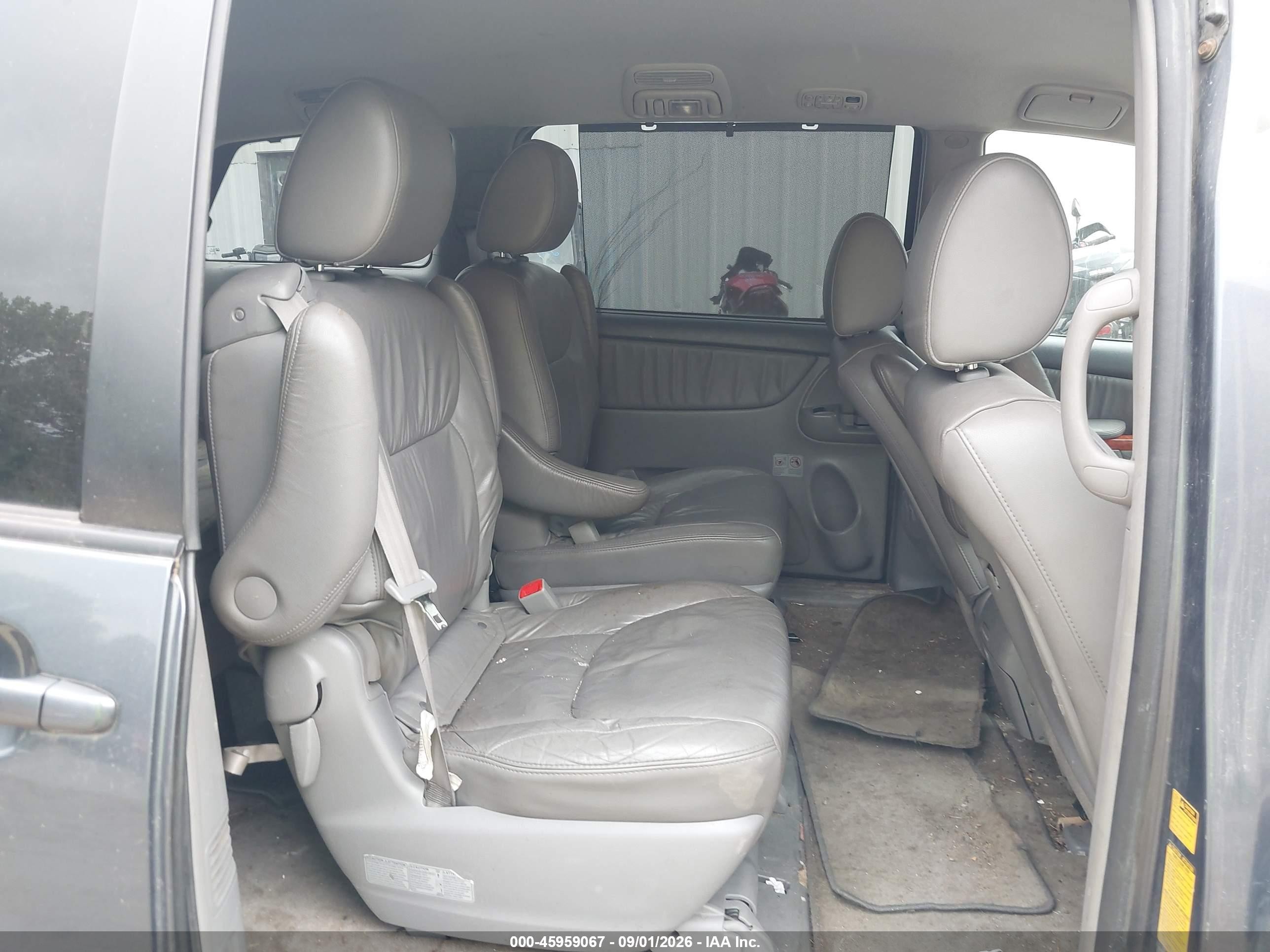 2010 Toyota Sienna Xle Blue vin: 5TDDK4CC9AS028998