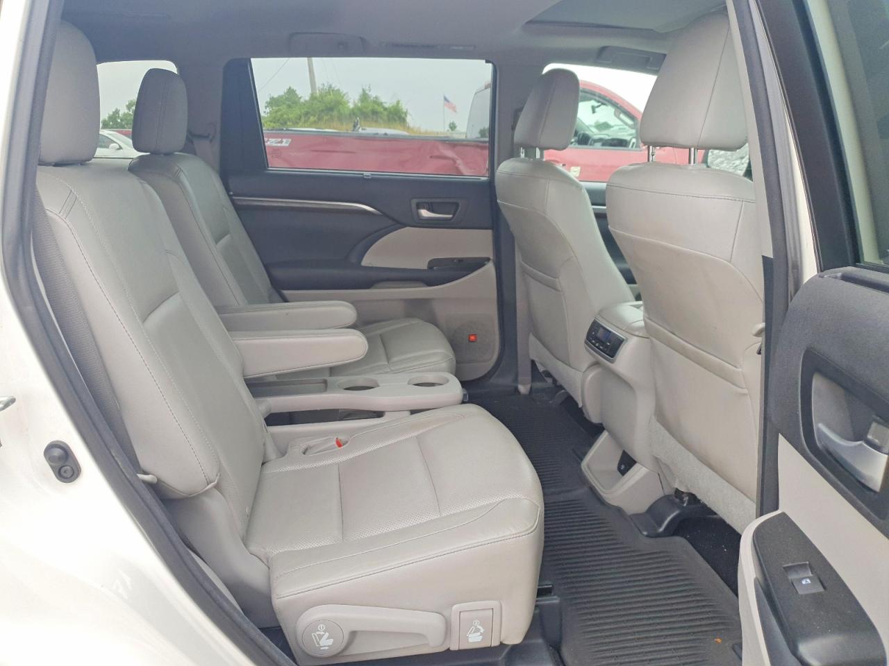 2014 Toyota Highlander Limited White vin: 5TDDKRFH0ES029905