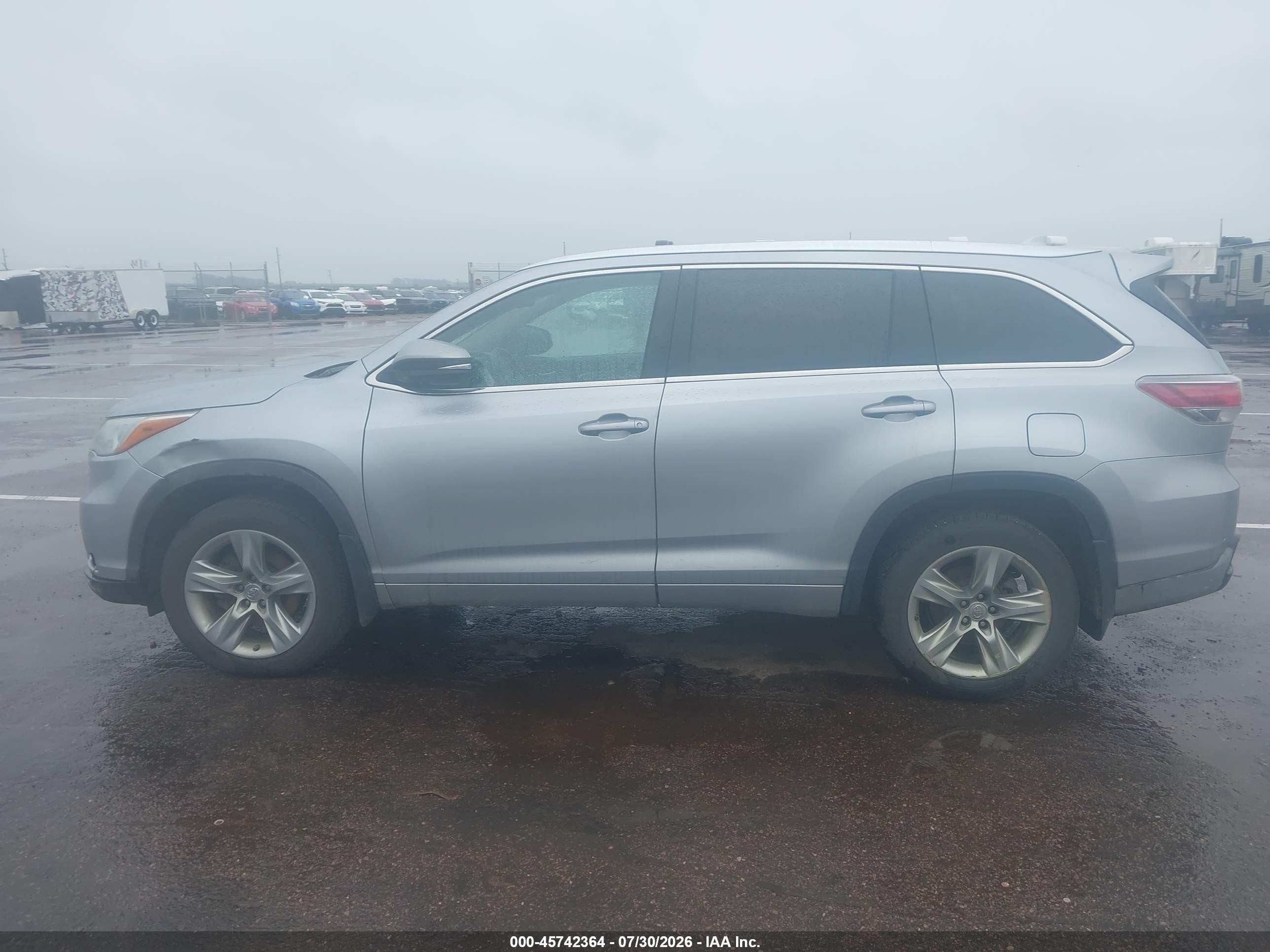 2014 Toyota Highlander Limited V6 Серебряный vin: 5TDDKRFH0ES046932