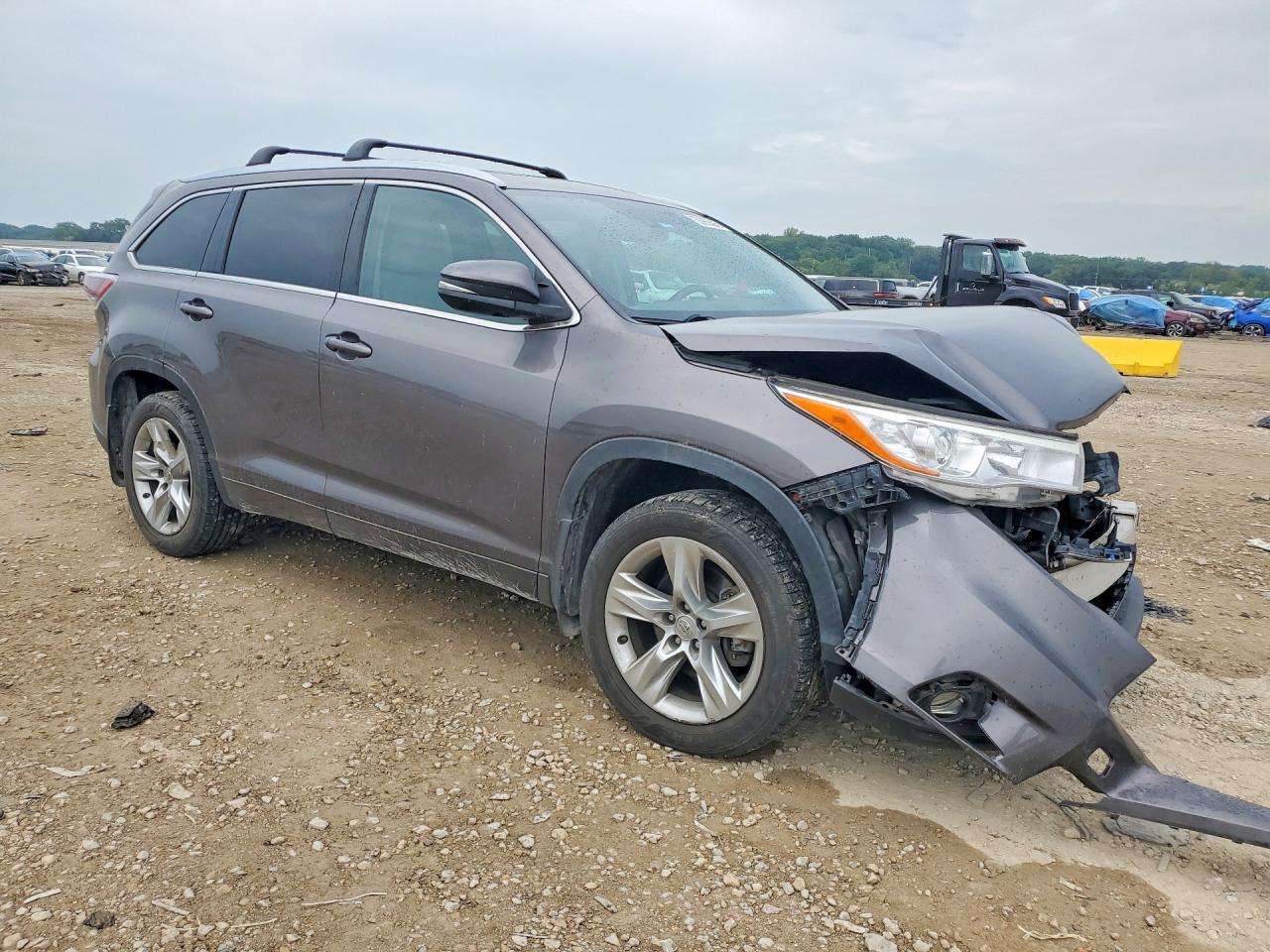 2015 Toyota Highlander Limited Platinum Gray vin: 5TDDKRFH0FS102482