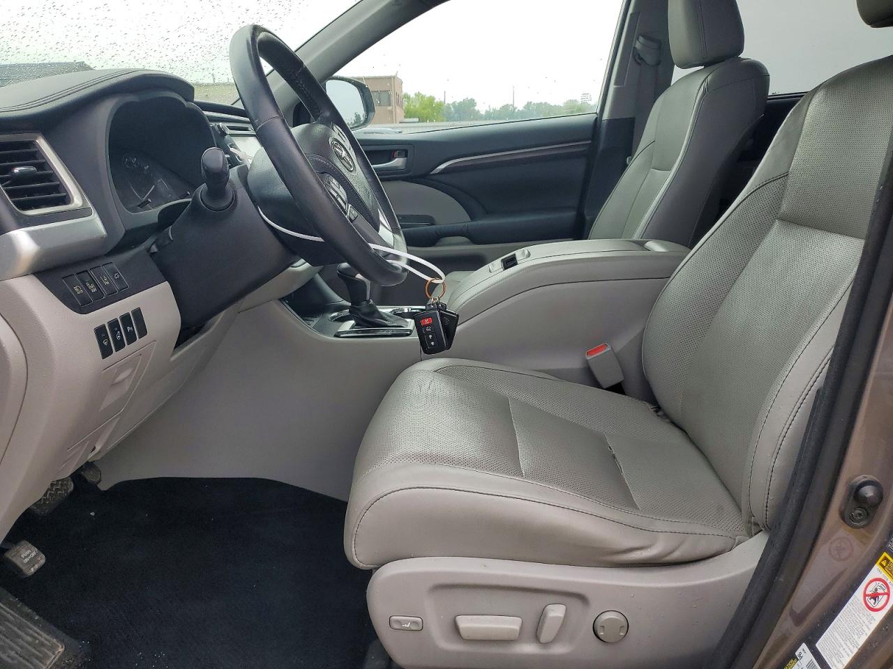2015 Toyota Highlander Limited Platinum Gray vin: 5TDDKRFH0FS102482