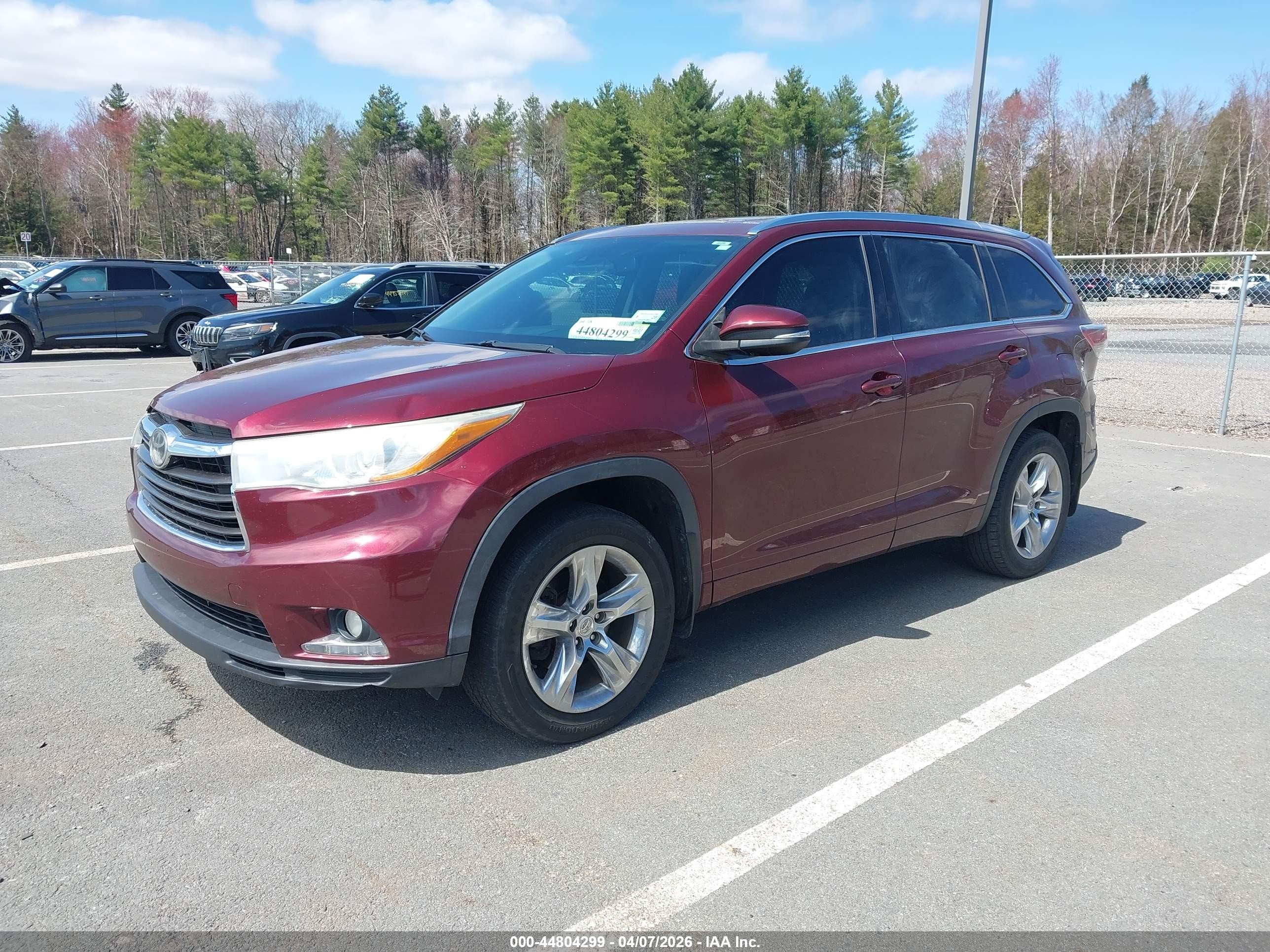 2014 Toyota Highlander Limited Platinum V6 Burgundy vin: 5TDDKRFH1ES027399