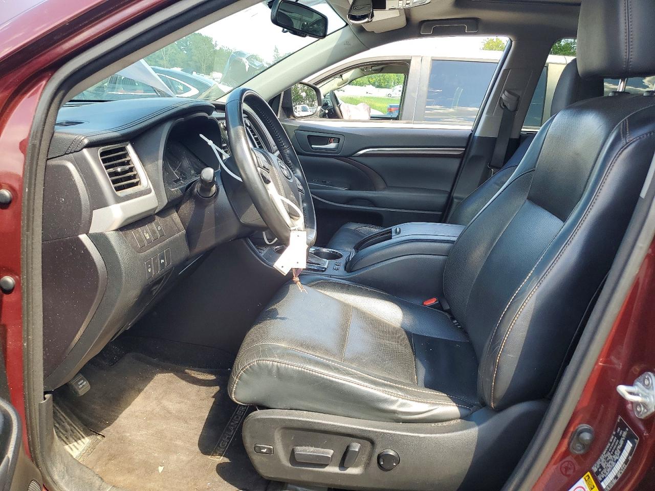 2015 Toyota Highlander Limited Red vin: 5TDDKRFH1FS116052