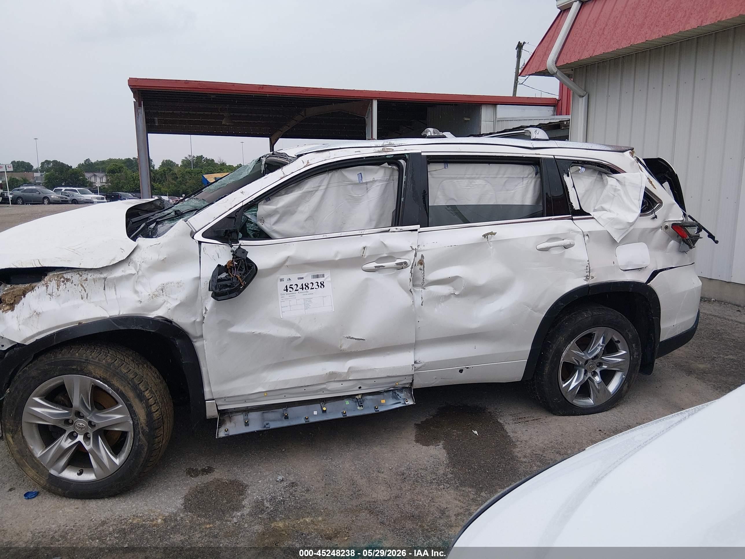 2015 Toyota Highlander Limited Platinum V6 White vin: 5TDDKRFH1FS179958
