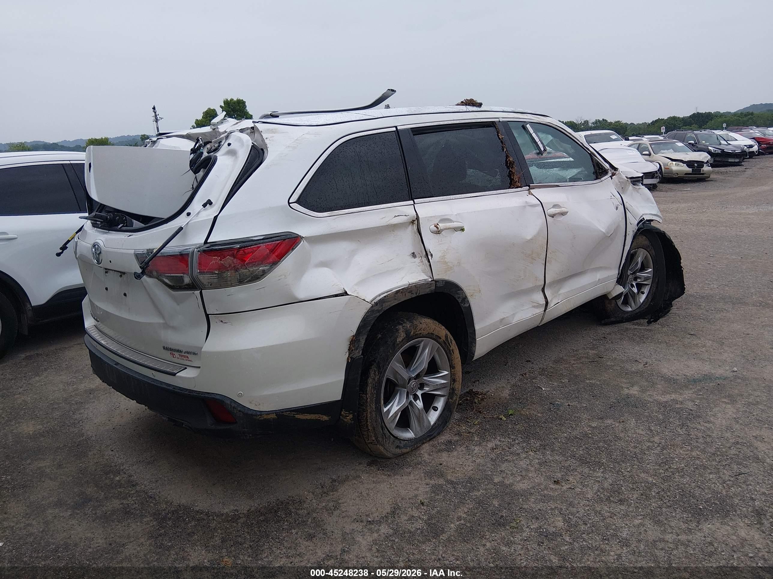 2015 Toyota Highlander Limited Platinum V6 White vin: 5TDDKRFH1FS179958