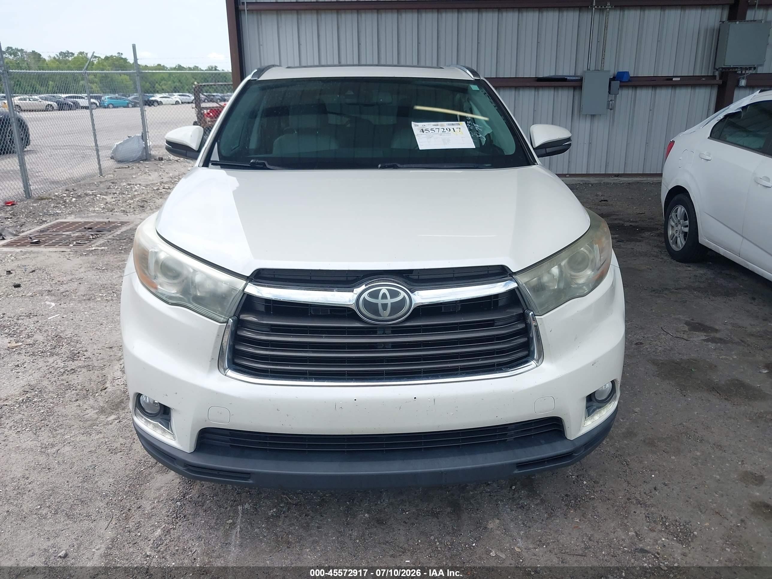 2015 Toyota Highlander Limited Platinum V6 White vin: 5TDDKRFH1FS208150