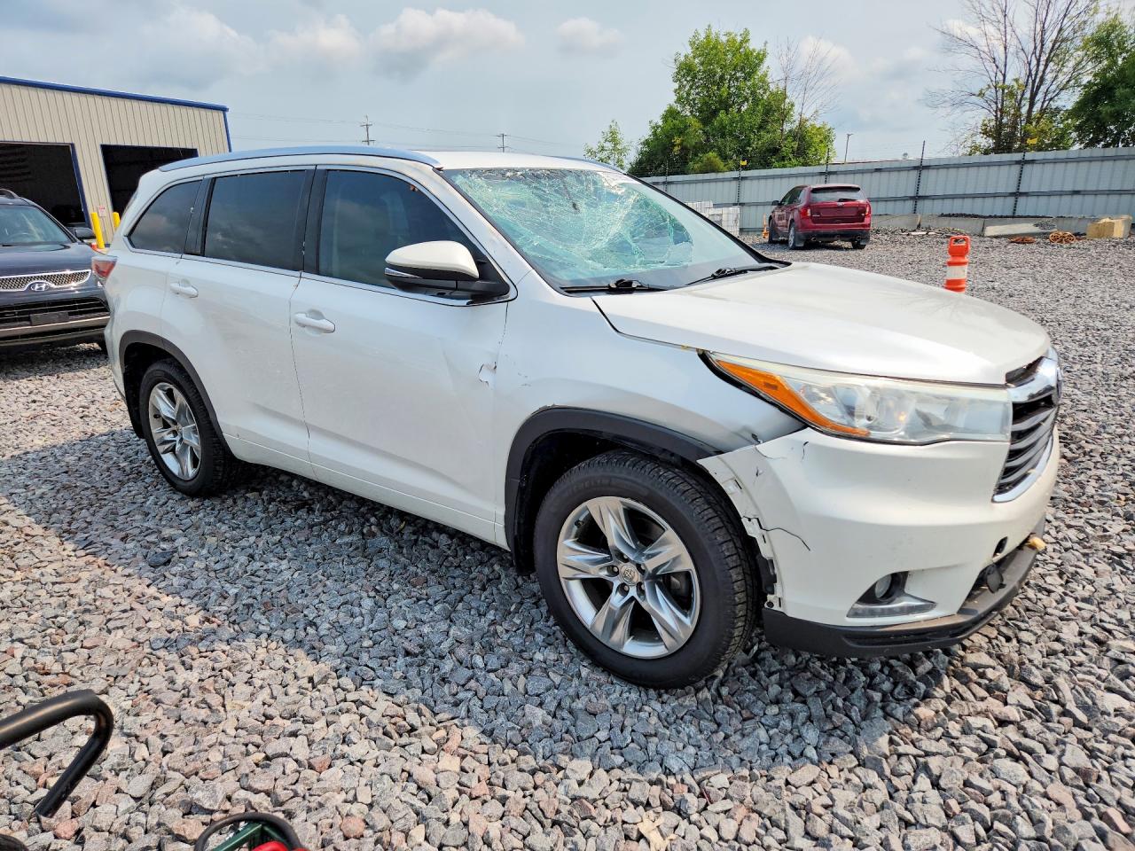 2015 Toyota Highlander Limited White vin: 5TDDKRFH1FS220718