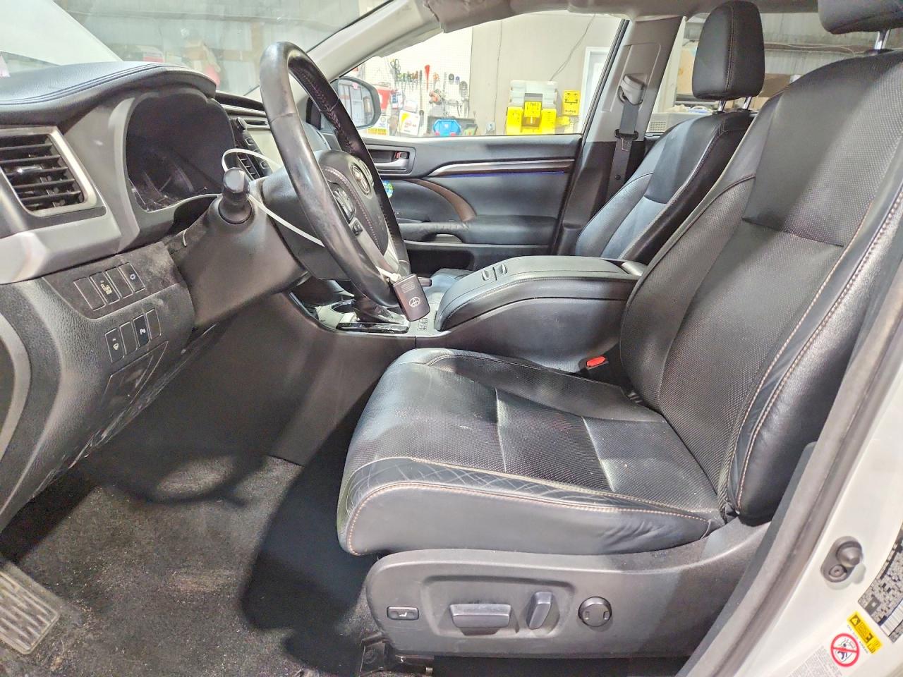 2014 Toyota Highlander Limited Белый vin: 5TDDKRFH2ES032322