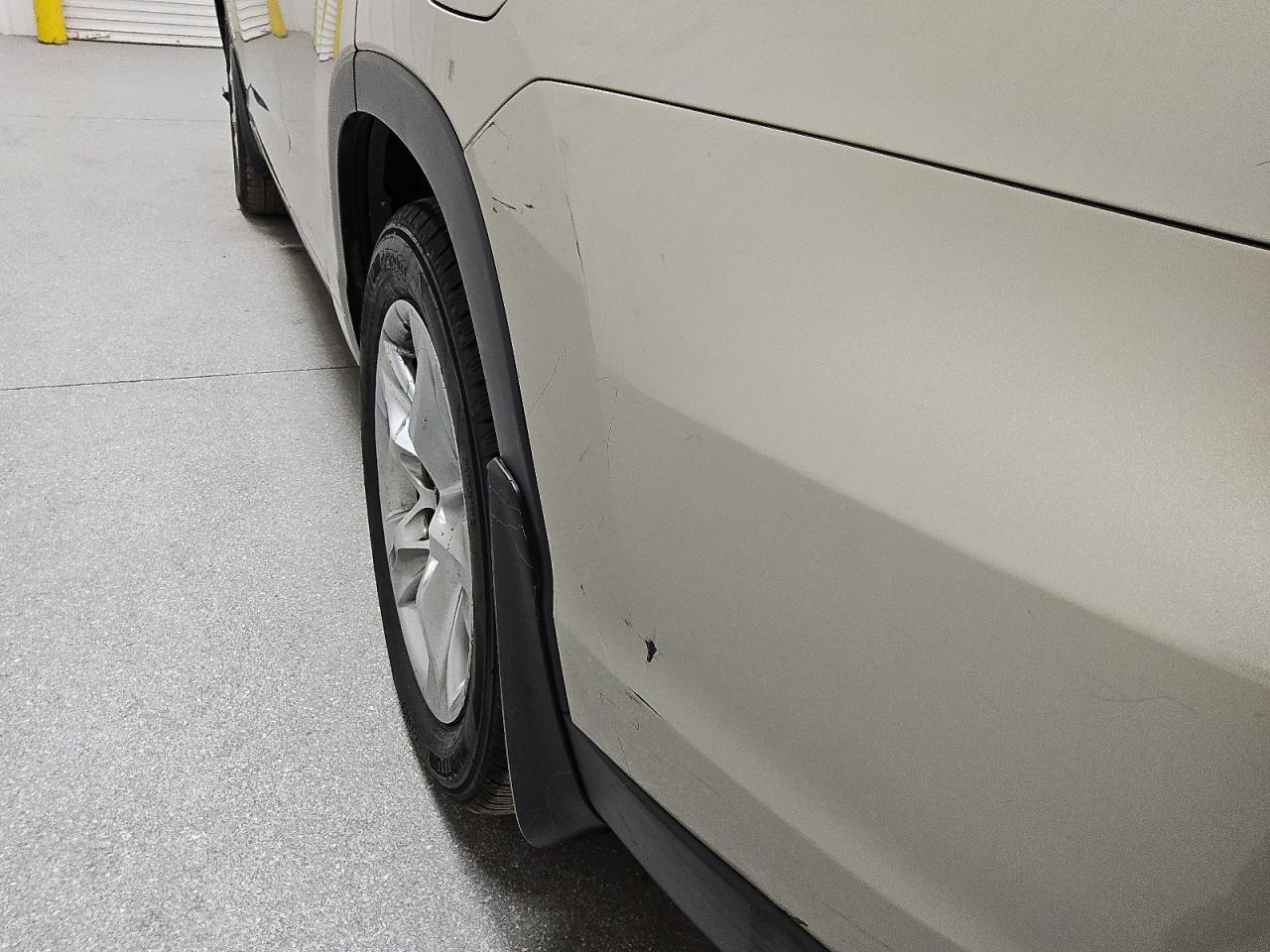 2014 Toyota Highlander Limited Platinum Tan vin: 5TDDKRFH2ES066096 Damage: Rear Bumper/Cover, Scraped, 5 To 6 Inches
