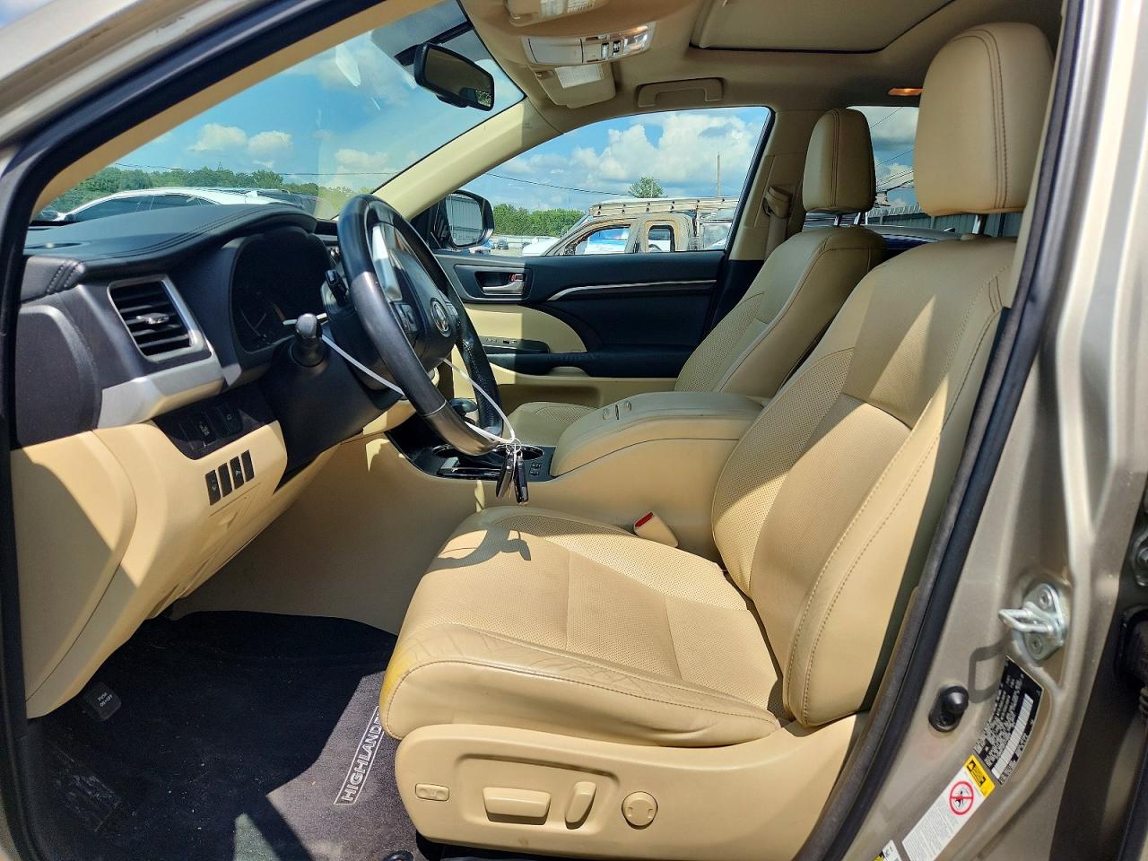 2015 Toyota Highlander Limited Gold vin: 5TDDKRFH2FS116609