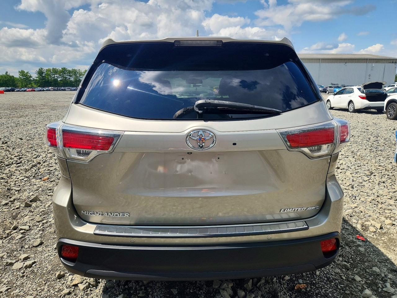 2015 Toyota Highlander Limited Gold vin: 5TDDKRFH2FS116609