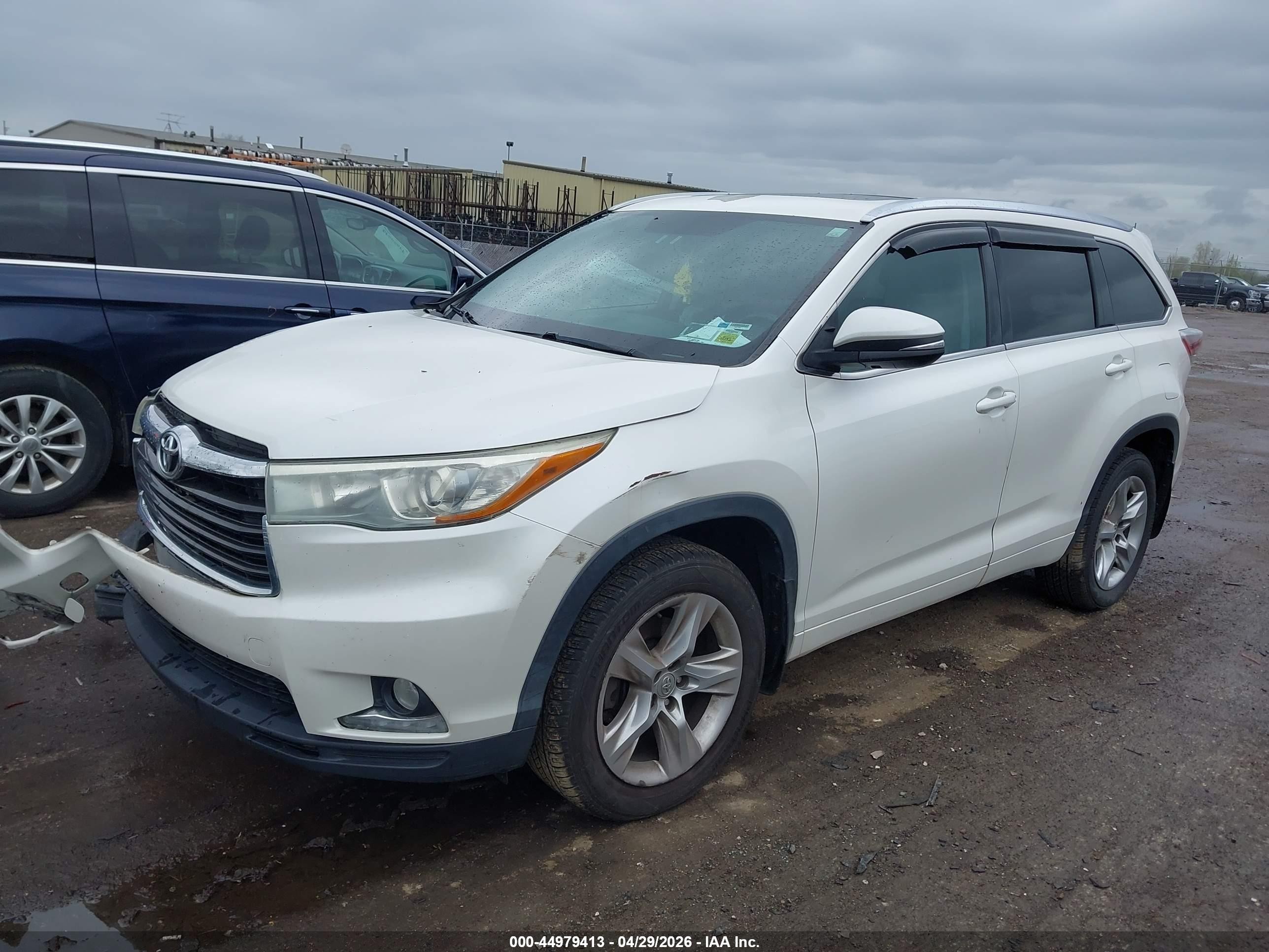 2015 Toyota Highlander Limited V6 White vin: 5TDDKRFH2FS138142