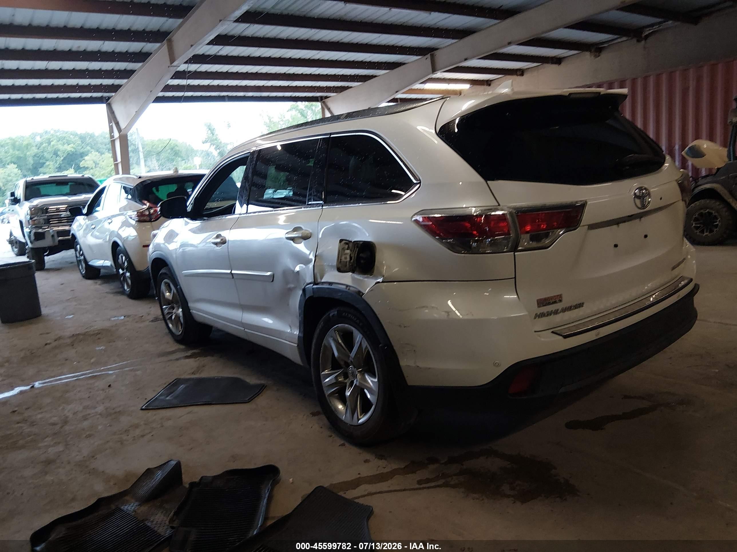2015 Toyota Highlander Limited Platinum V6 White vin: 5TDDKRFH2FS183954