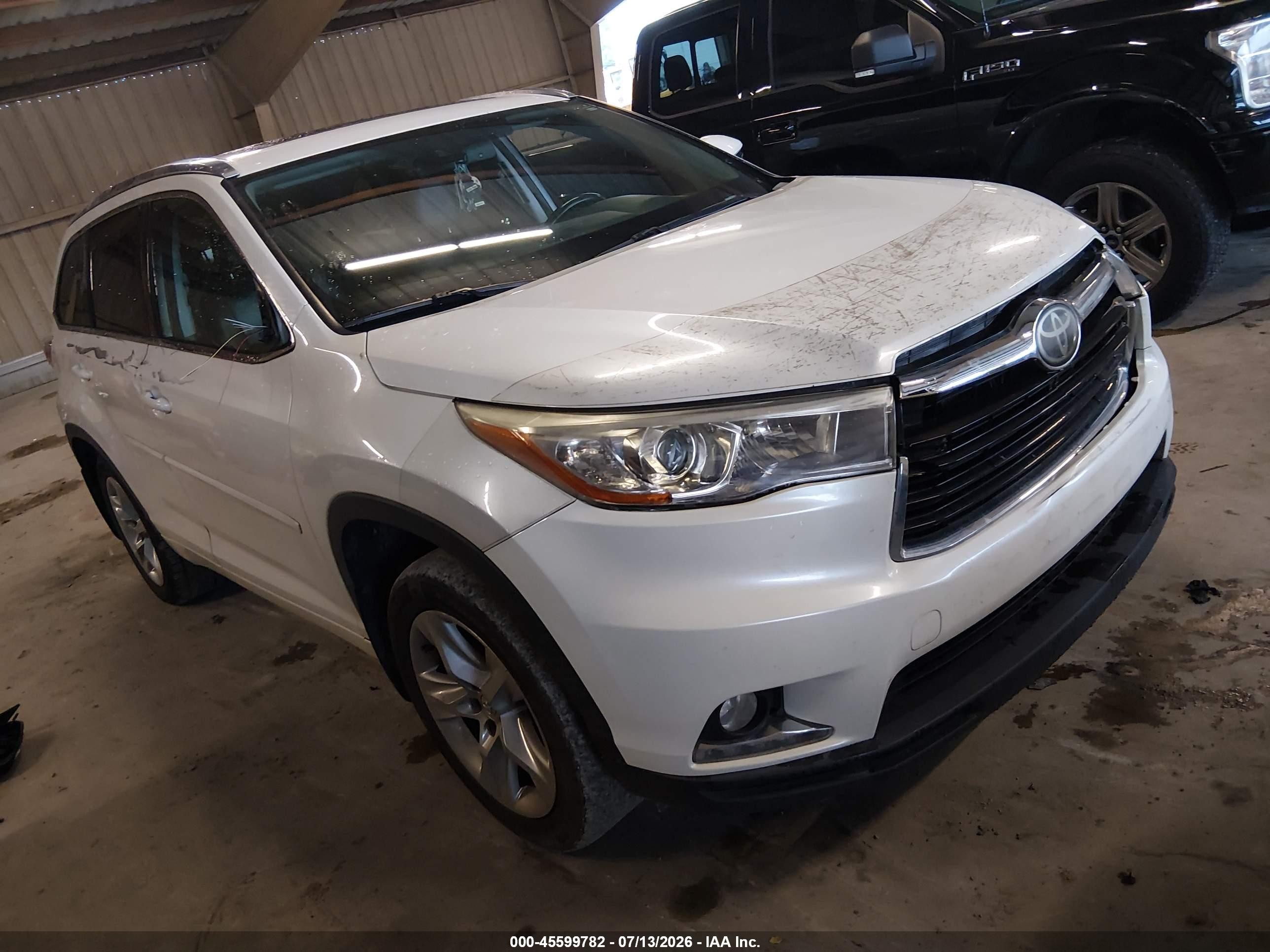 2015 Toyota Highlander Limited Platinum V6 White vin: 5TDDKRFH2FS183954